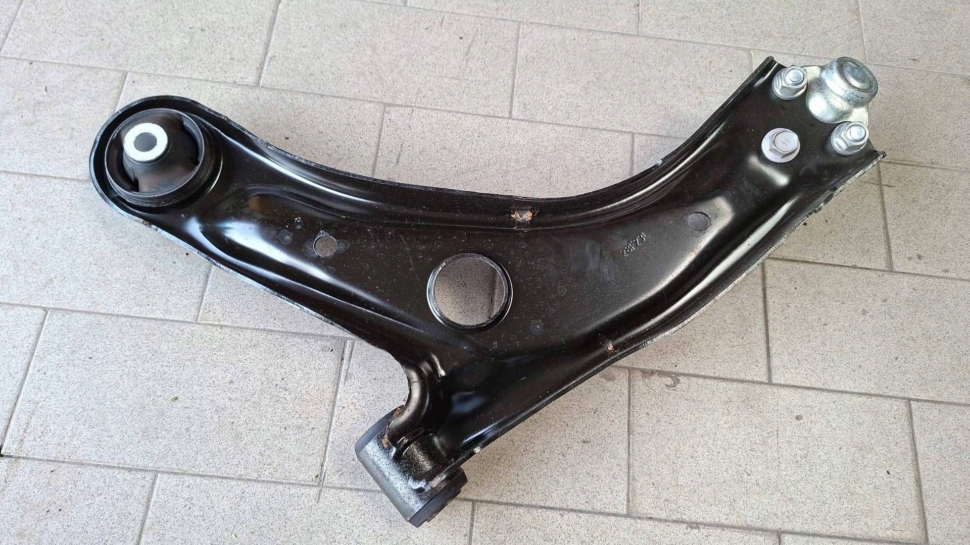 arm front lower right side Mazda 2 hybrid 2024r 48605-K0020