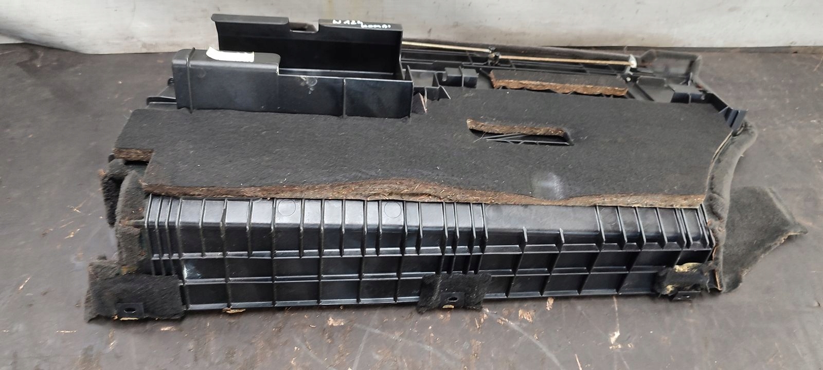 boot upholstery right Mercedes W124 2,2