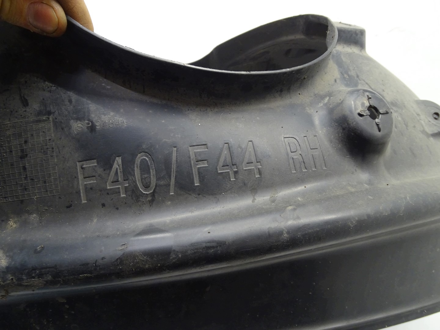 mudguard right front right front BMW F40 F44 7436624
