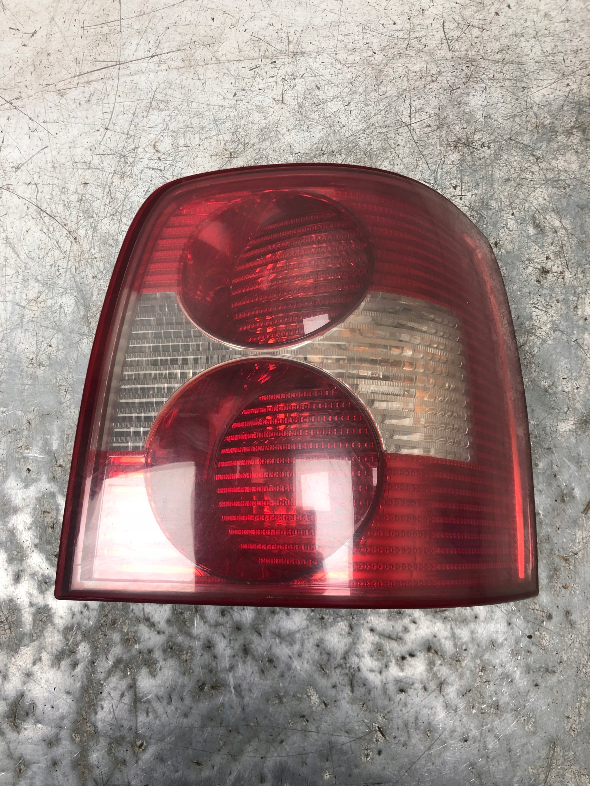 light right rear part VW PASSAT B5 LIFT KOMBI 3B9945096AA