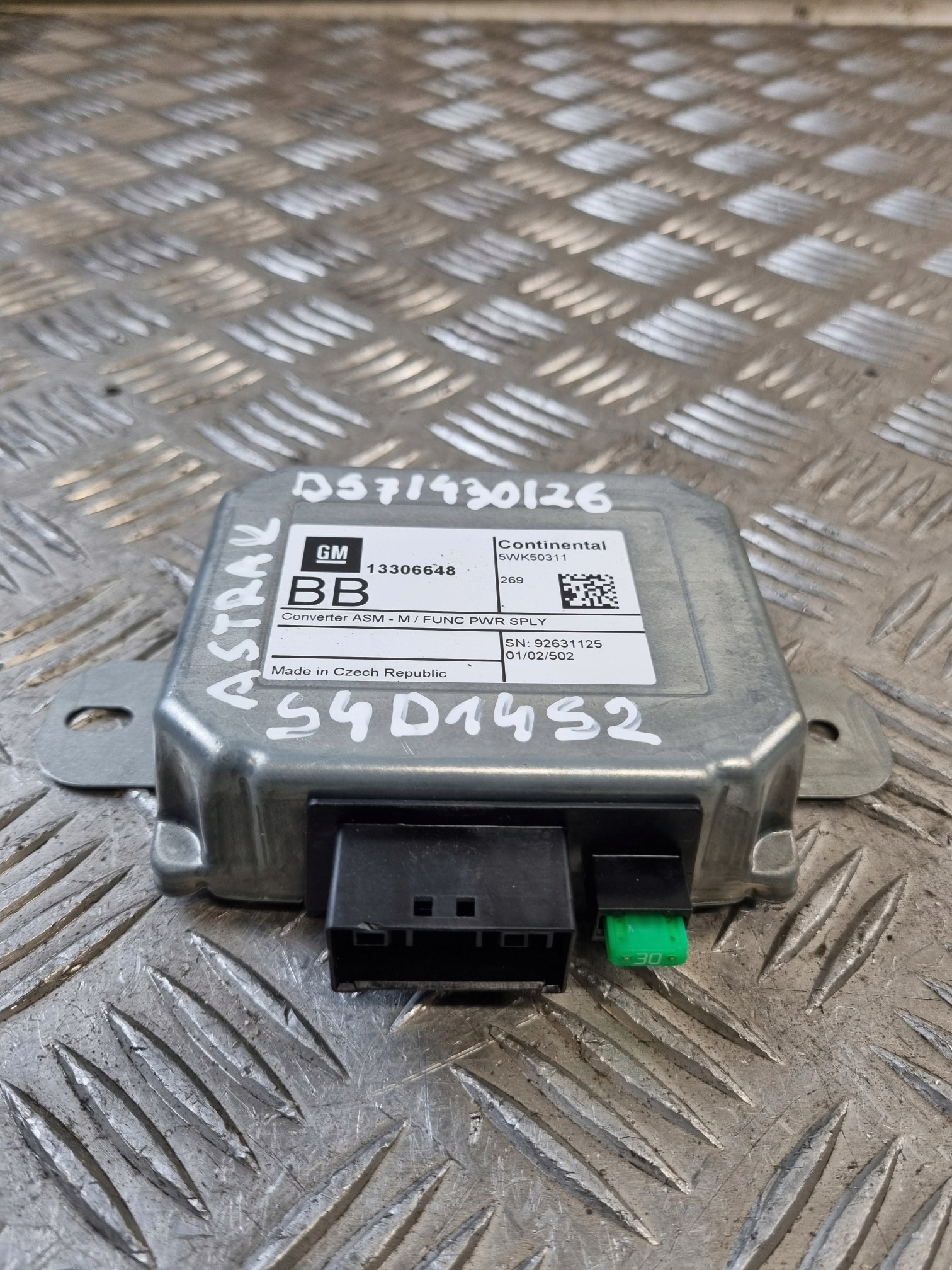 module control unit navigation devices OPEL ASTRA K KOMBI 13306648