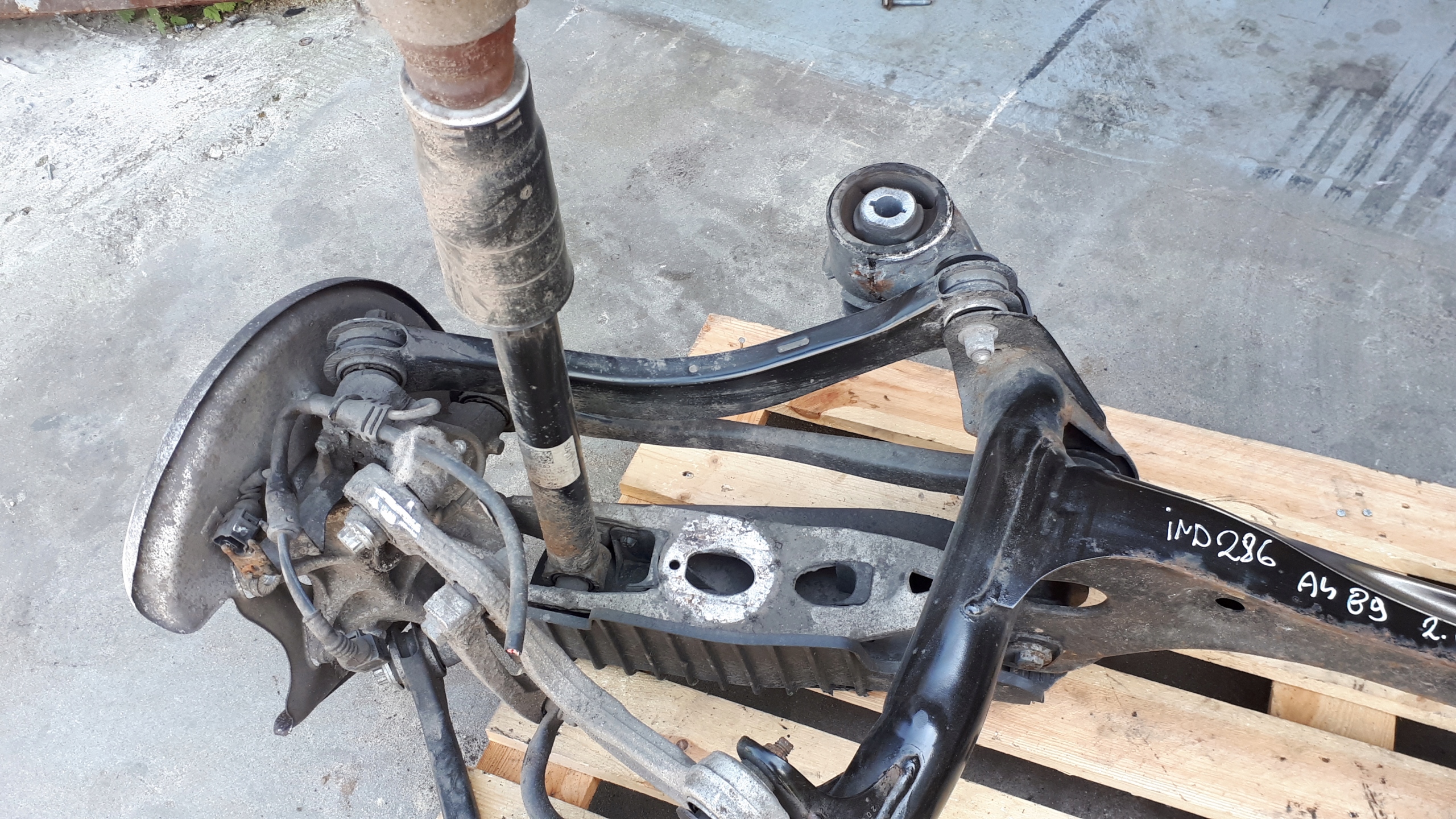 A4 B9 8W träger Achsträger heck Vorderachsträger Achsträger A5 8W
