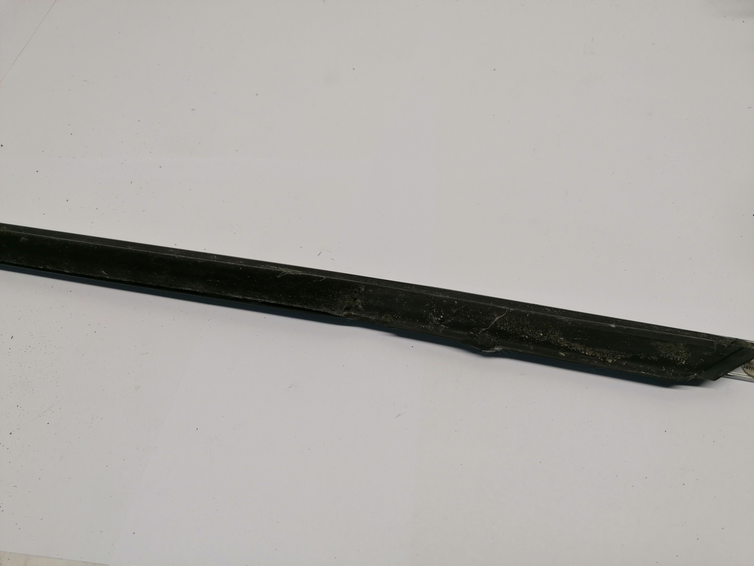 new ORG VW moulding dust windows VW PASSAT B6 3B08374767Z7