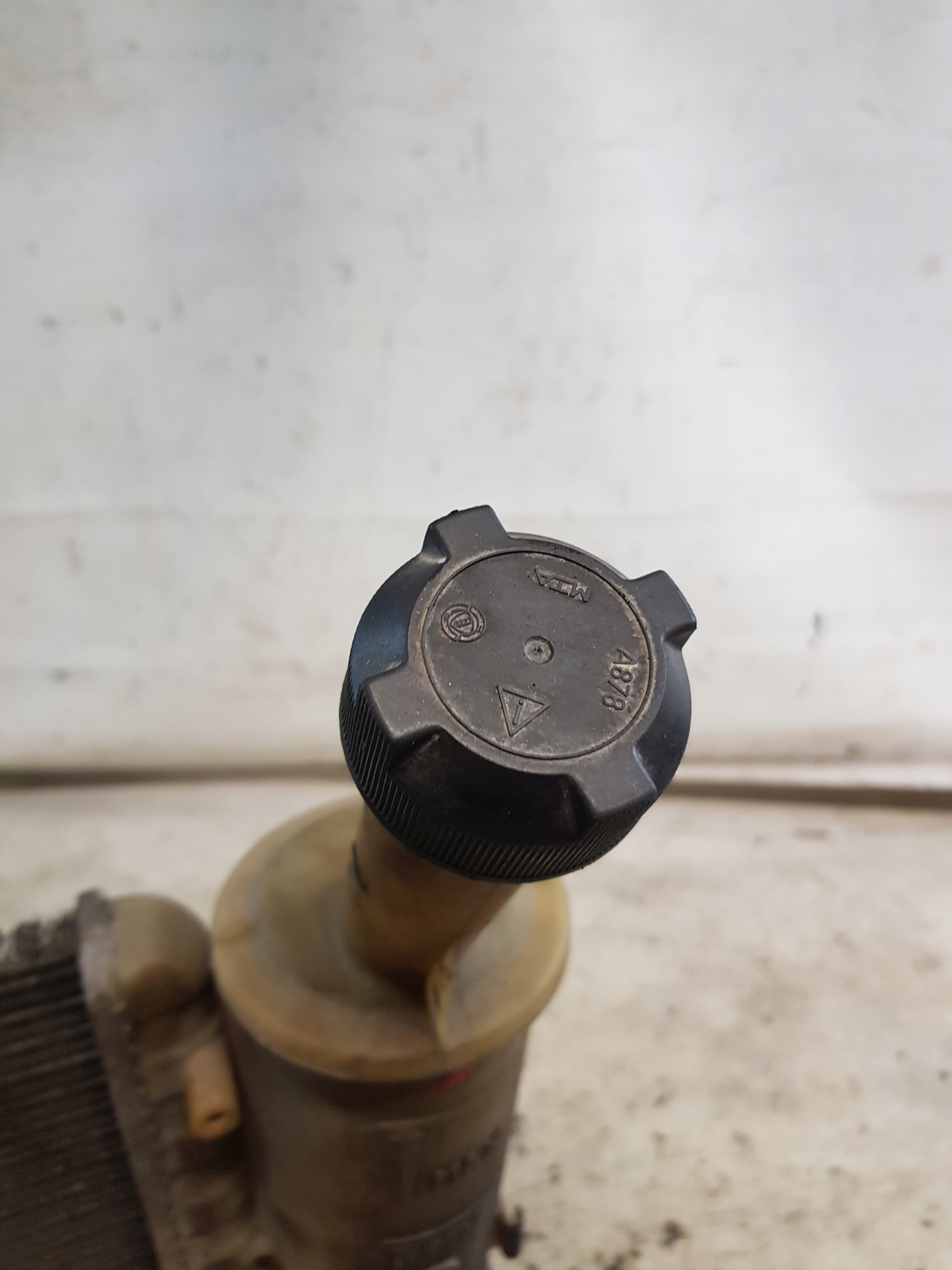 water cooler FIAT PUNTO 1.2B