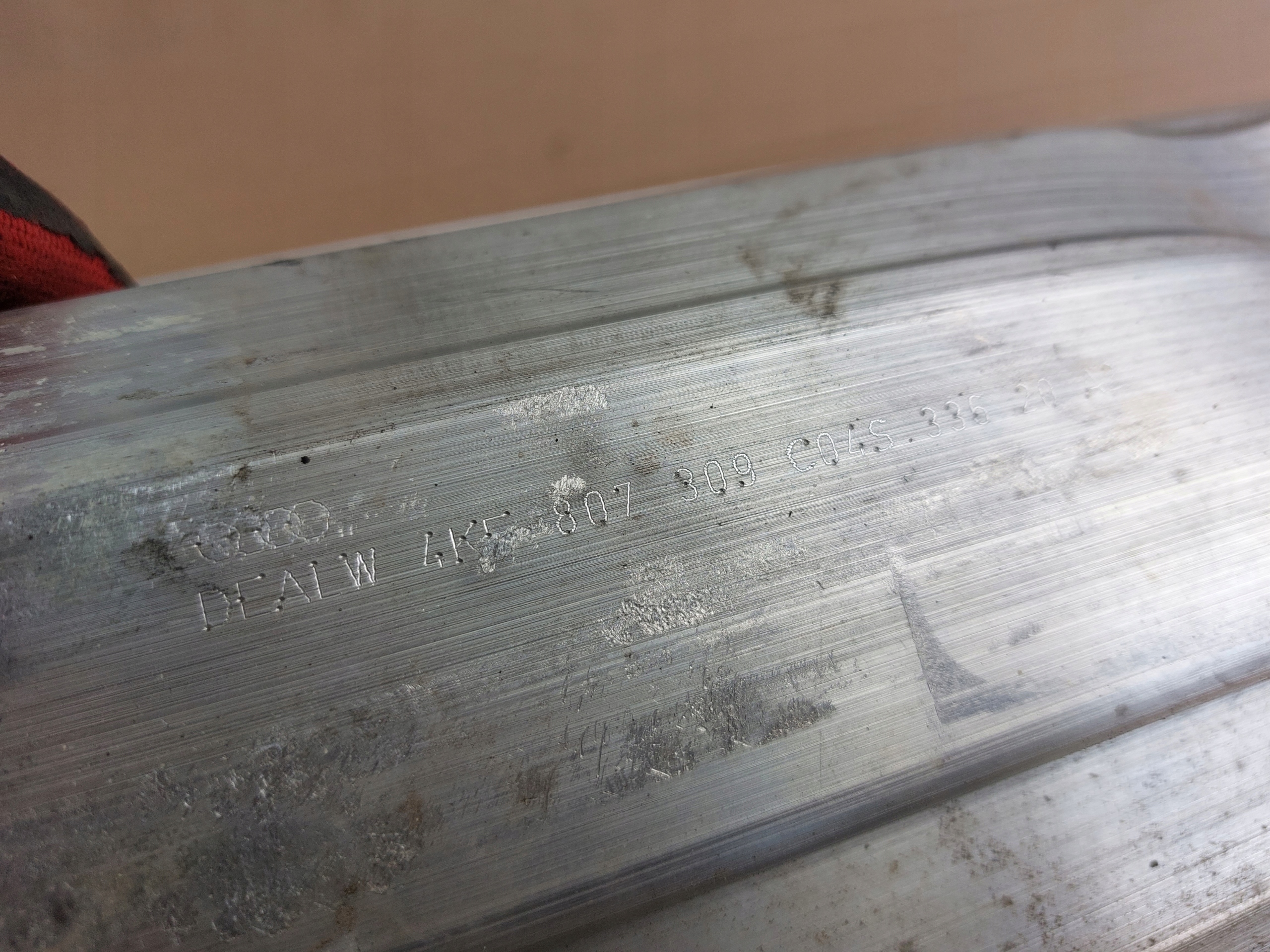 sider below bumper rear part AUDI E-TRON