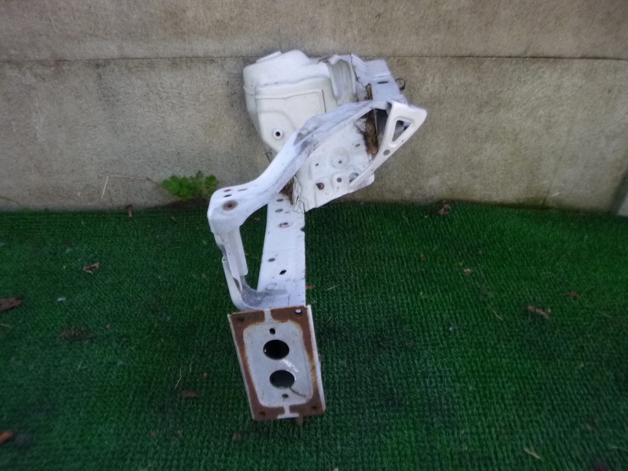 MAZDA 6 GH 08-12 ЛОНЖЕРОН ЛЕВЫЙ ПЕРЕДНИЙ ФАРТУК