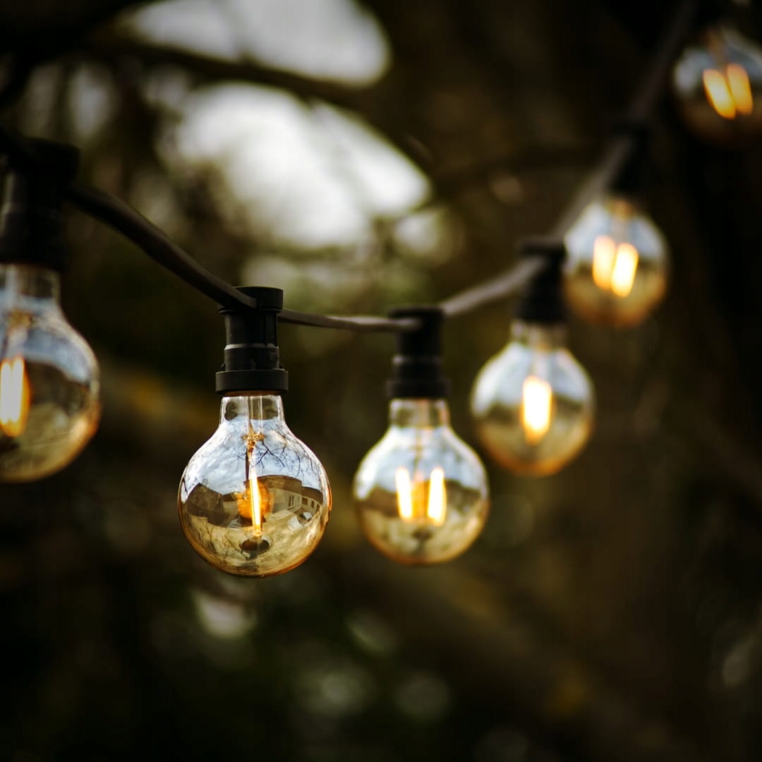 ŻARÓWKA LED 0,75W VINTAGE AMBER G80 2000K Marka Star Trading