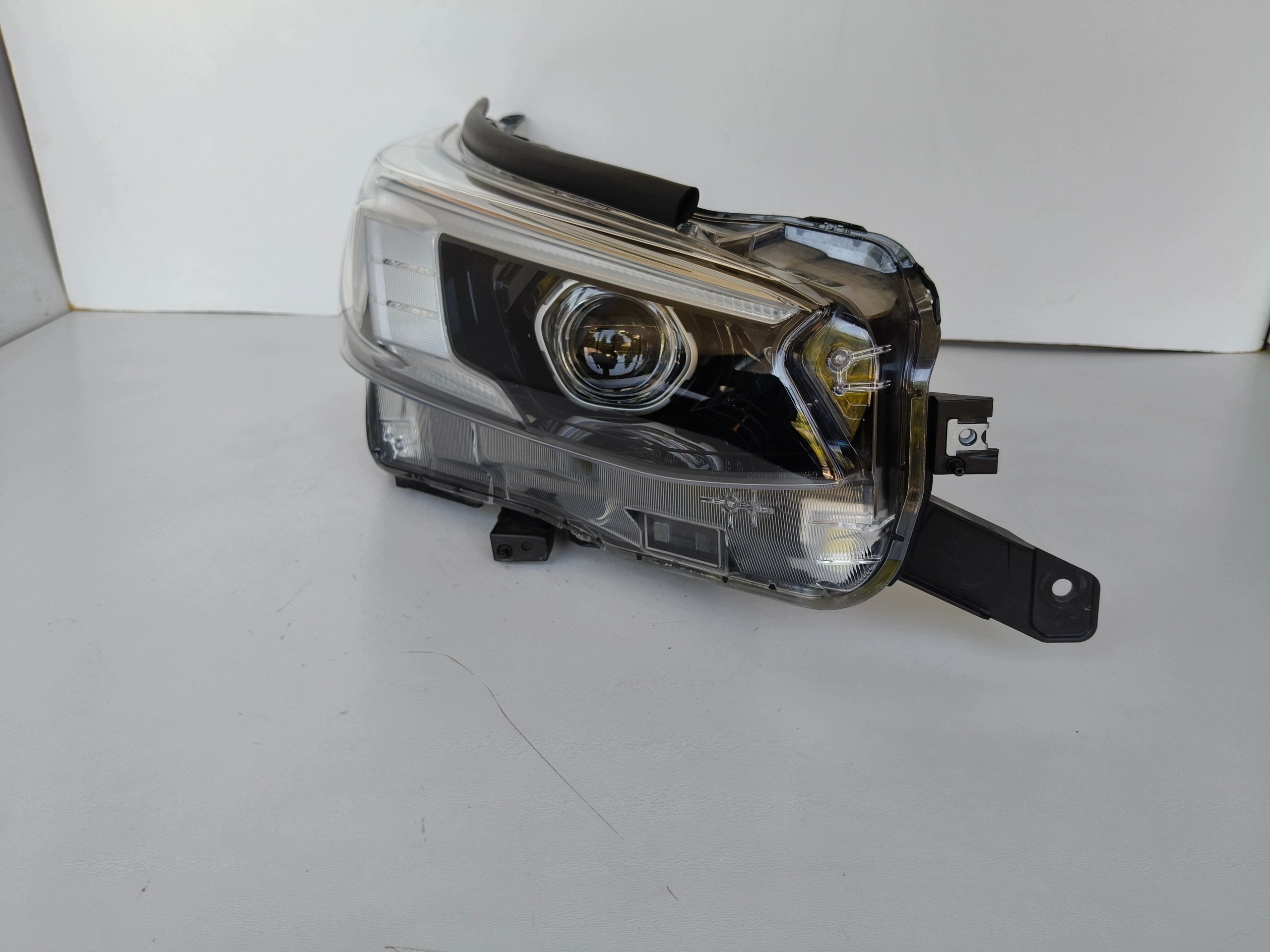 light right REFLEKTOR SUBARU OUTBACK 22- LIFT FULL LED