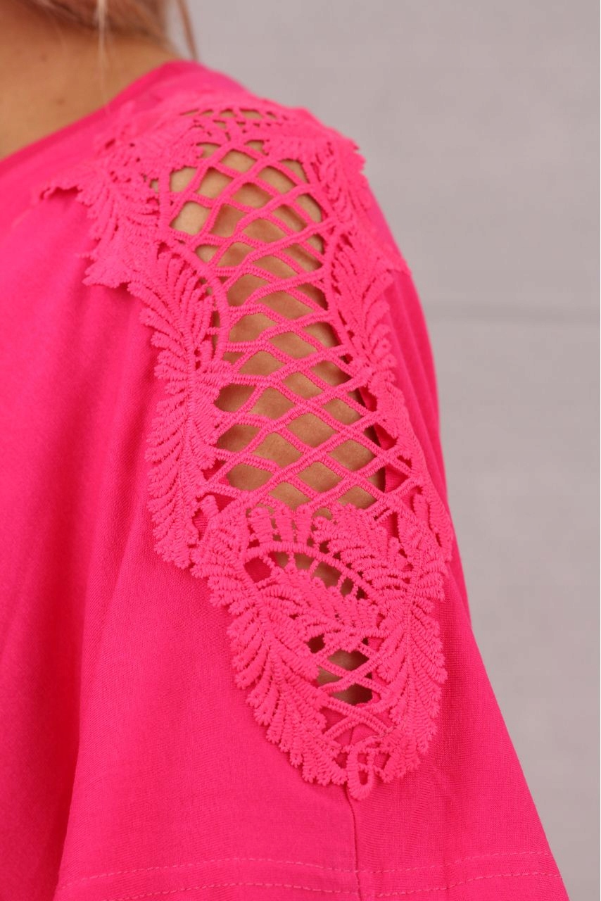 BAWEŁNIANA BLUZKA OVERSIZE TSHIRT Z KRÓTKIM RĘKAWEM LETNIA LUŹNA PLUS SIZE Marka FEMIMODA