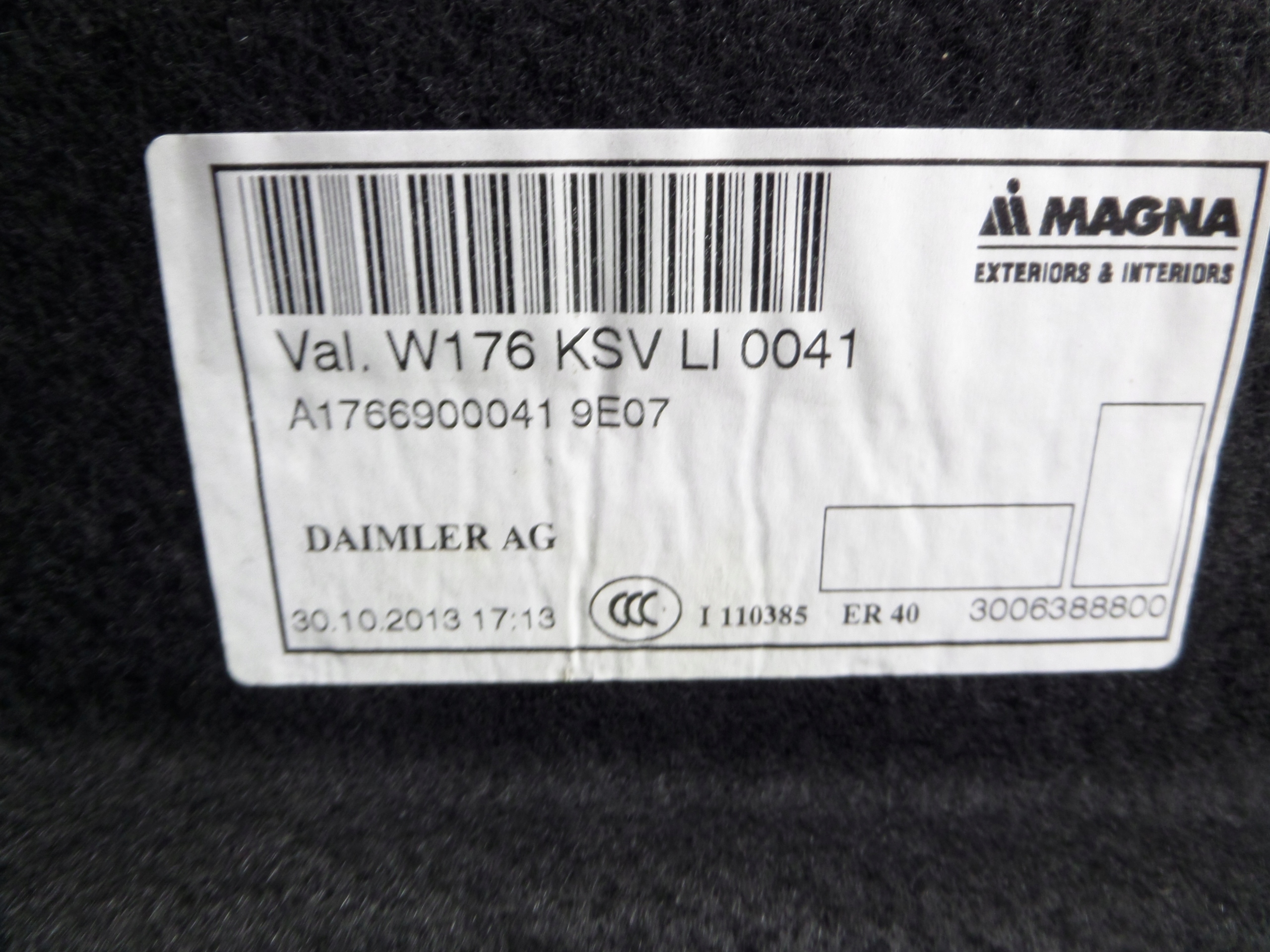 side upholstery left left boot MERCEDES W176