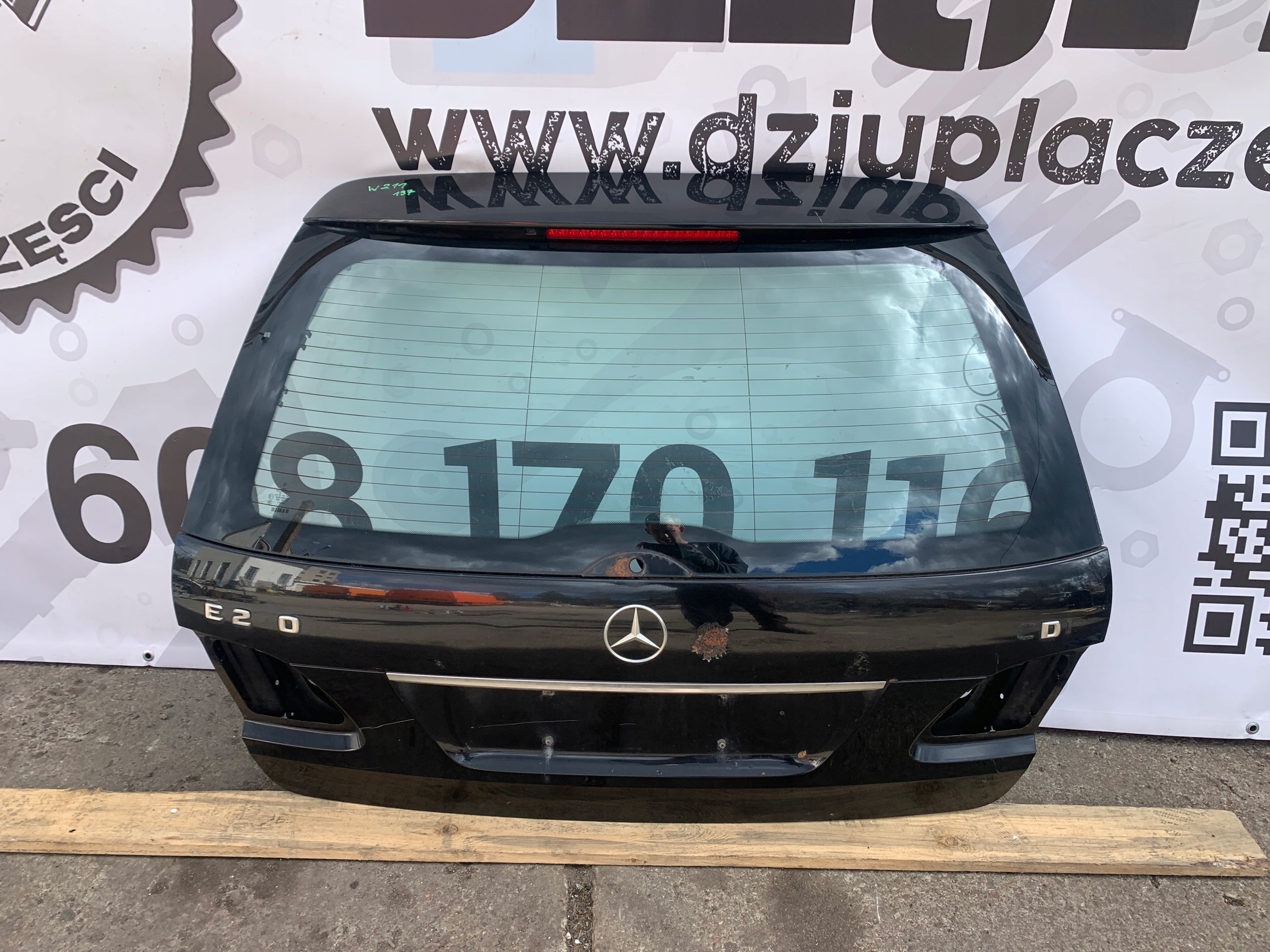 MERCEDES W211 KOMBI boot doors rear part boot C197 C197