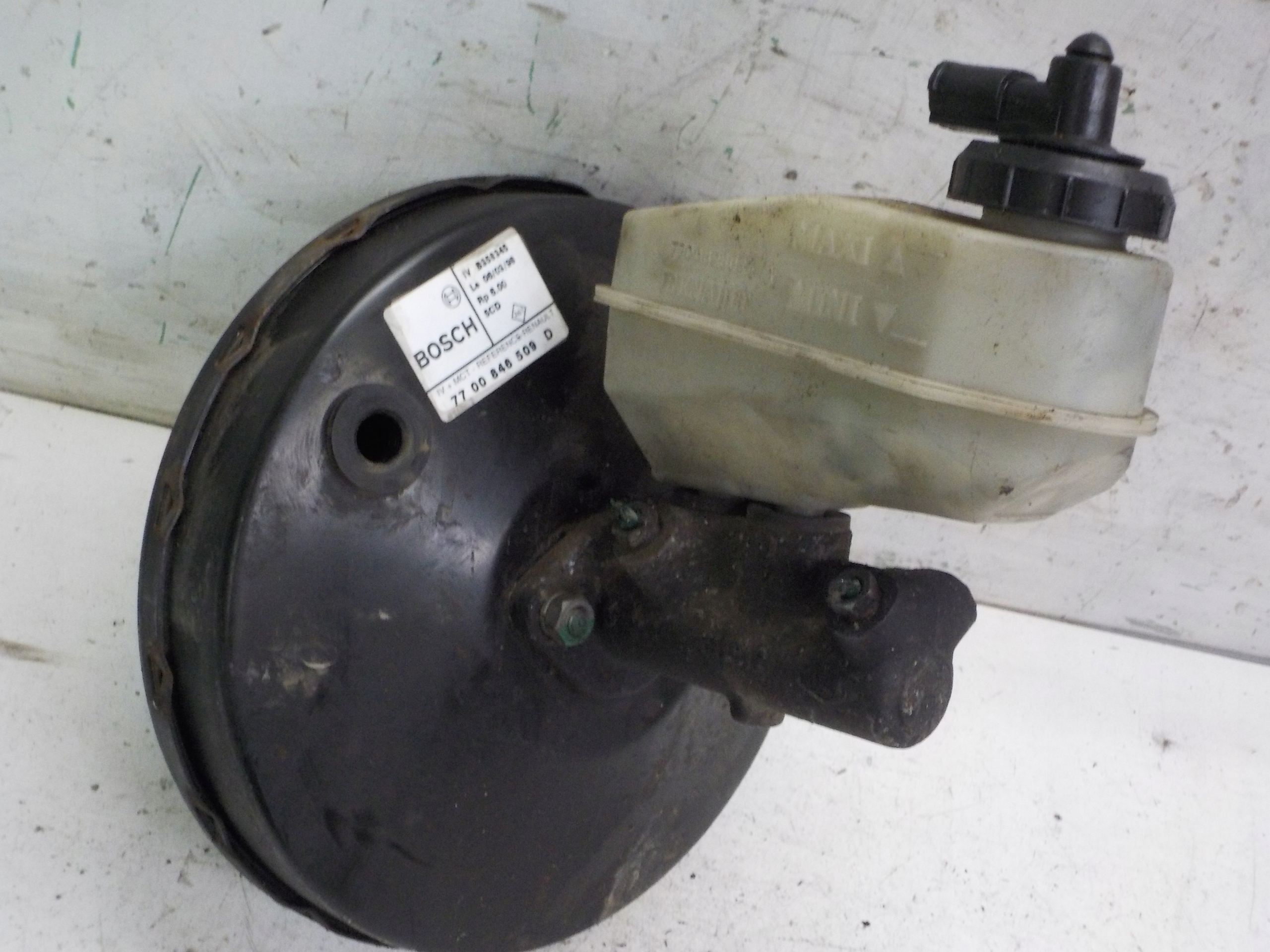 Renault OE 7700846509D serwo hamulcowe