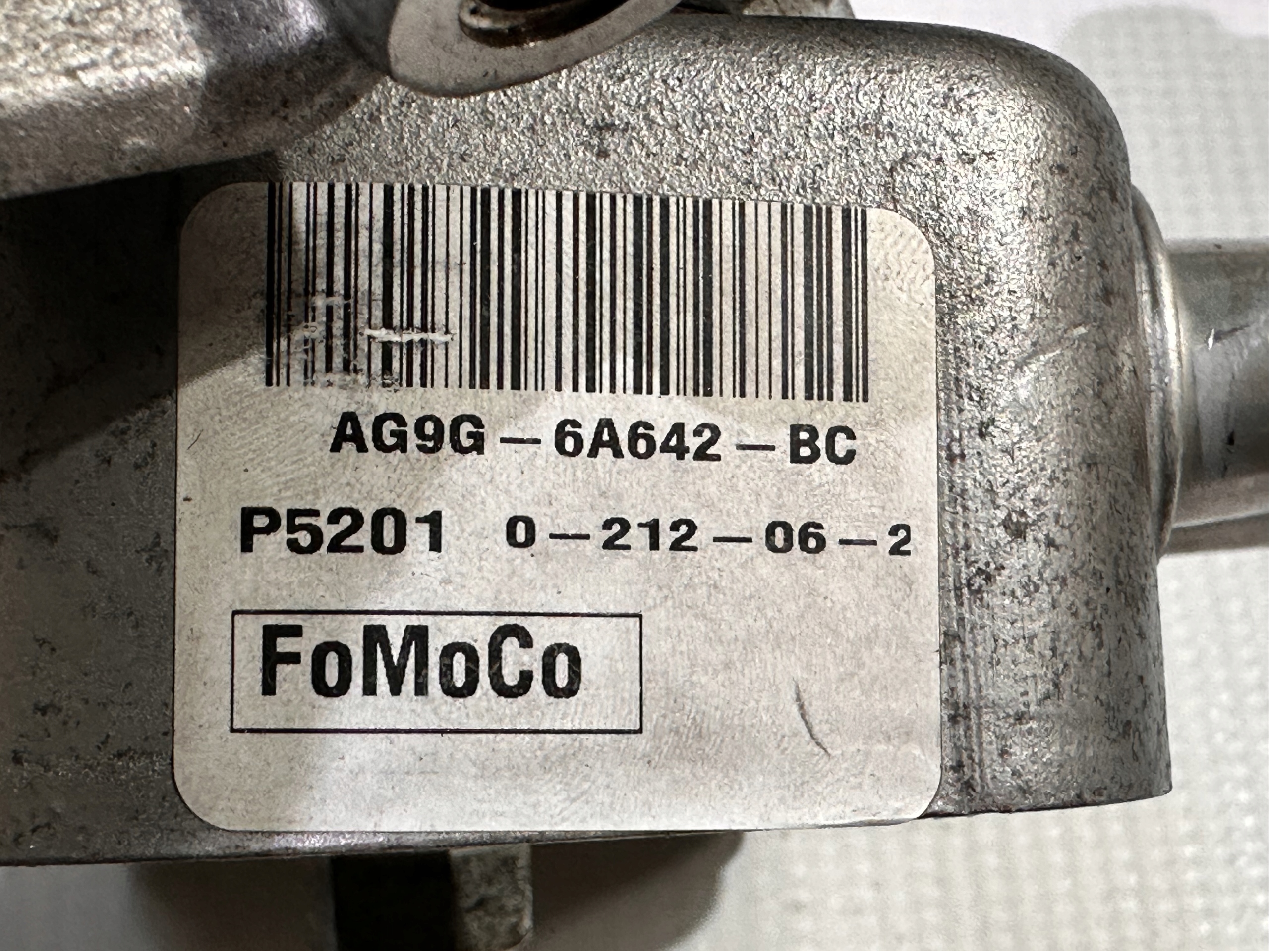 Korpus držač držač adapter filtera ulja Ford Explorer 2.3 2020+