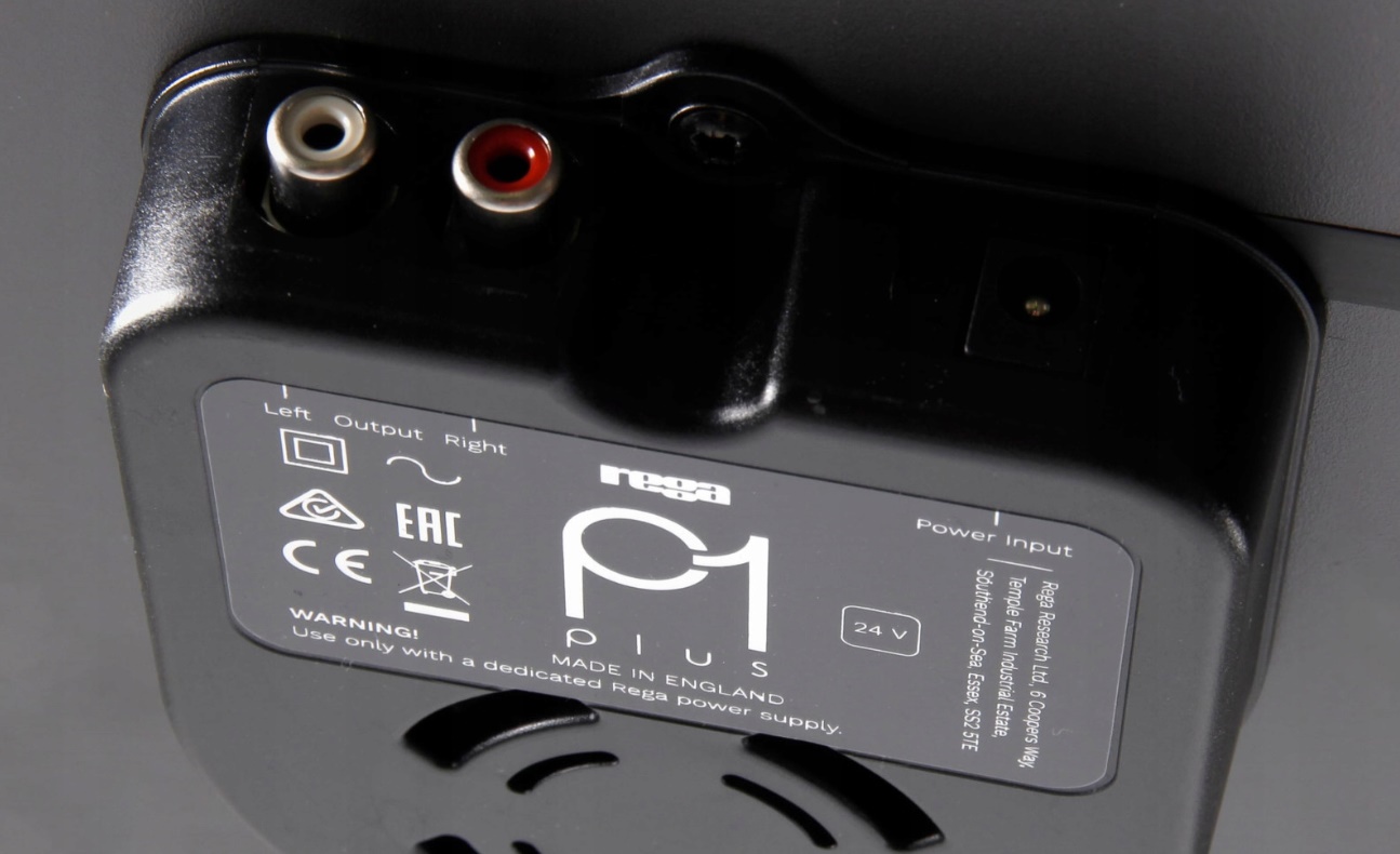 GRAMOFON Z WKŁADKĄ REGA CARBON MM REGA PLANAR 1 PLUS (P1 PLUS) BIAŁY Kolor biały