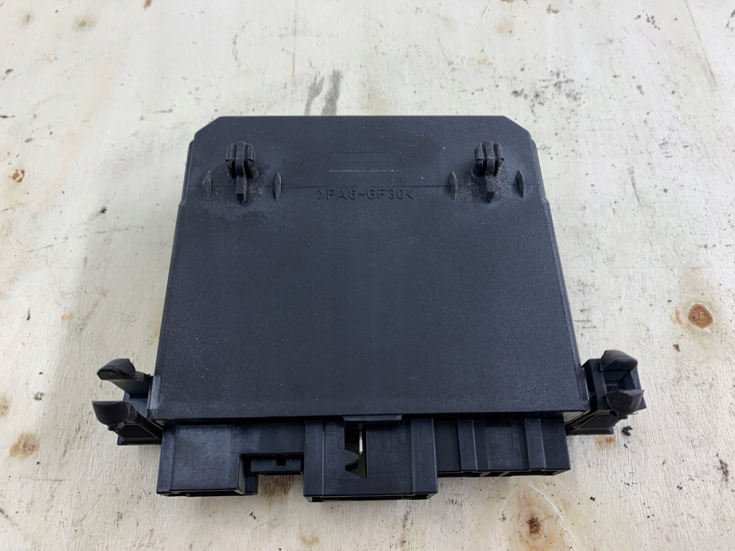 MERCEDES W203 module door left rear part 2038206526