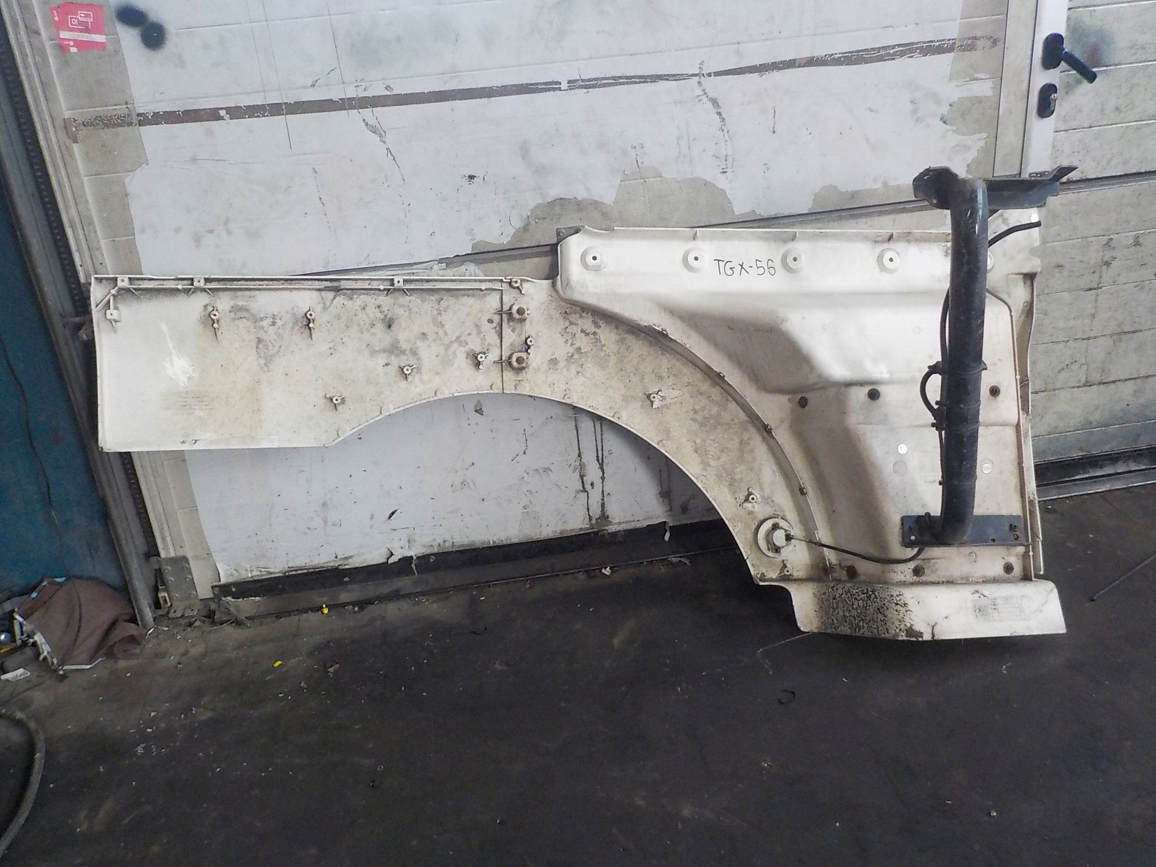 81.61510.0833 - МАТОЧИНА ЛІВА MAN TGX 26.440