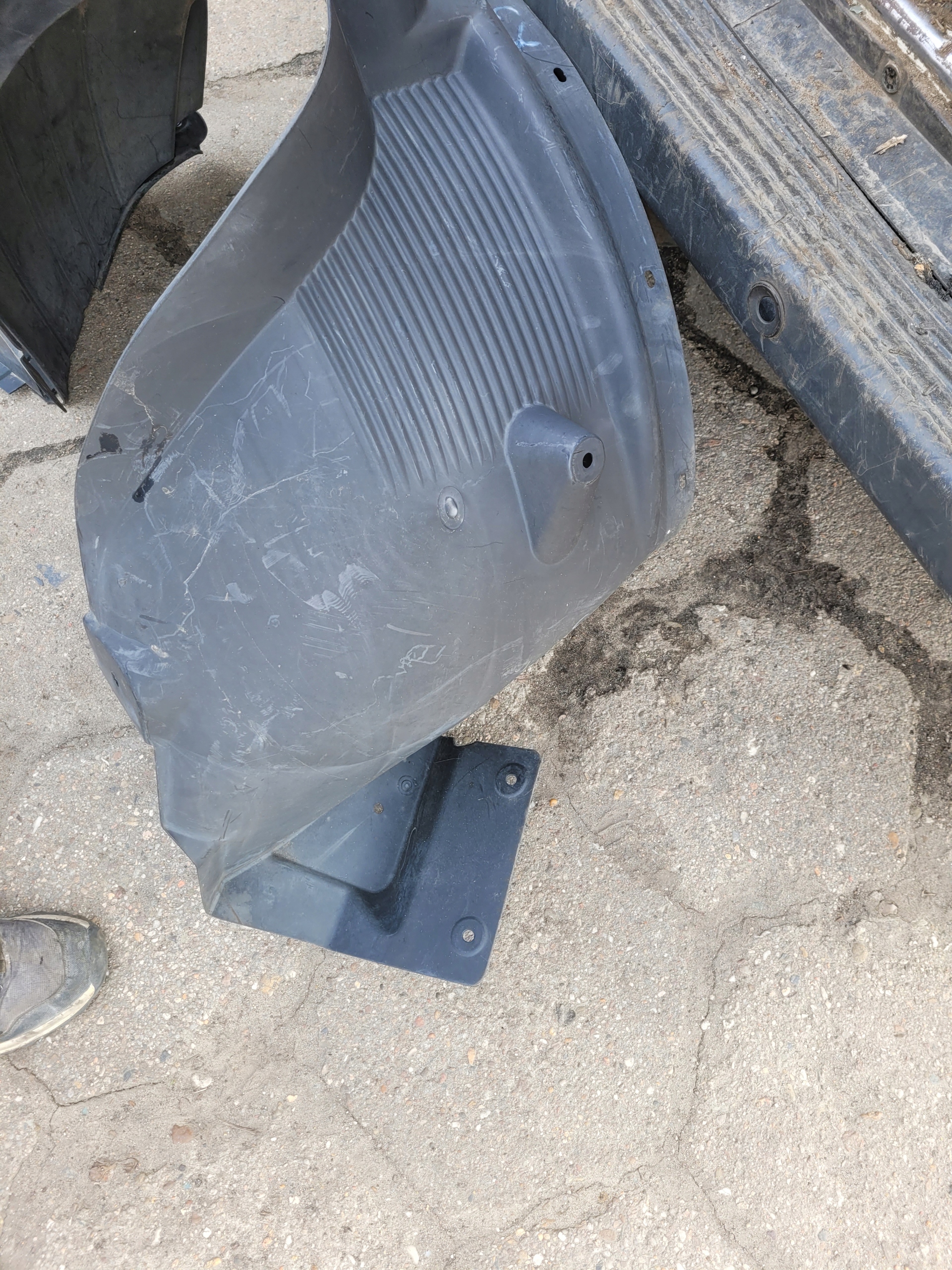 mudguard front front left BMW X3 E83