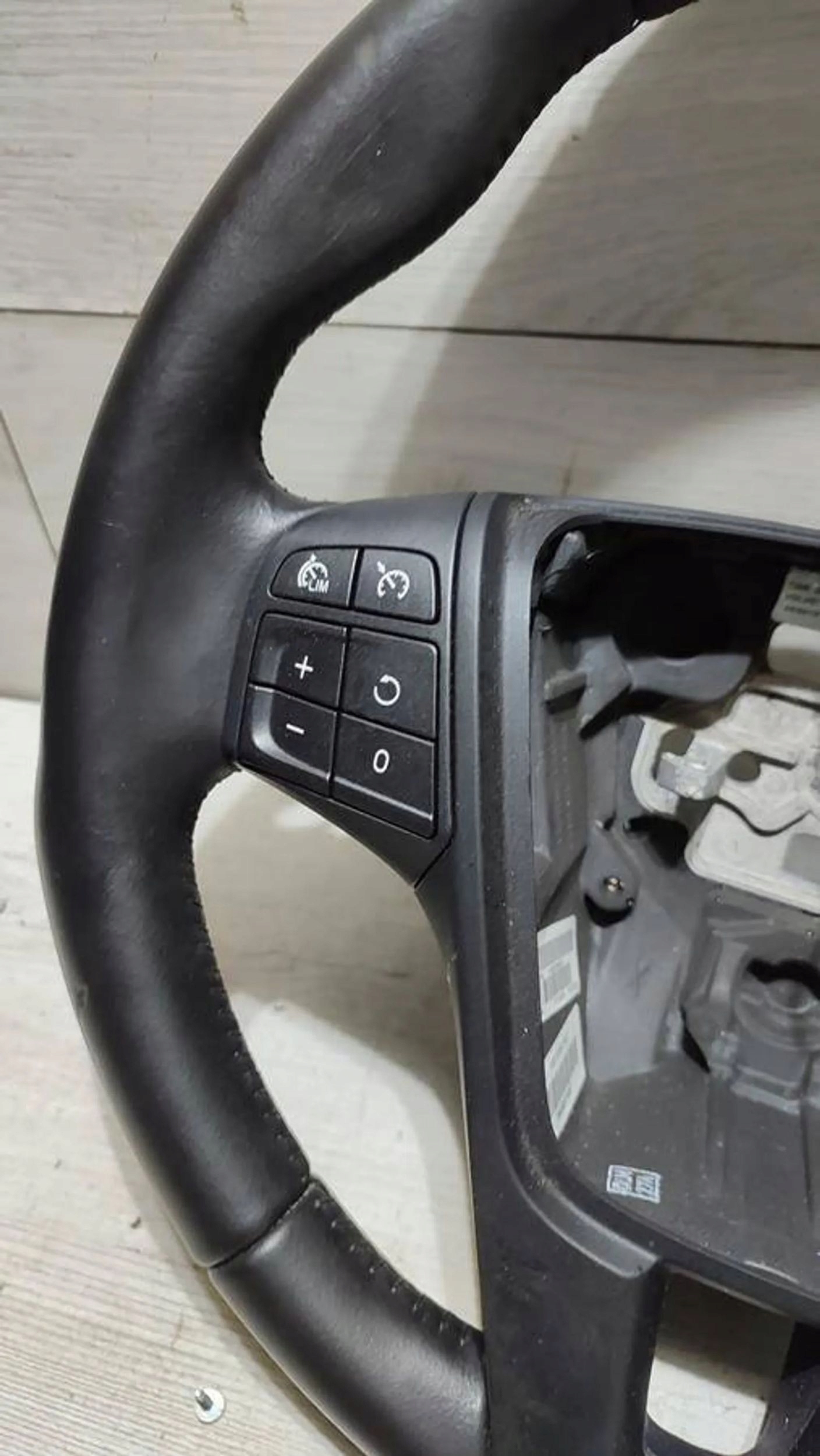 Volvo V40 2018 lenkrad