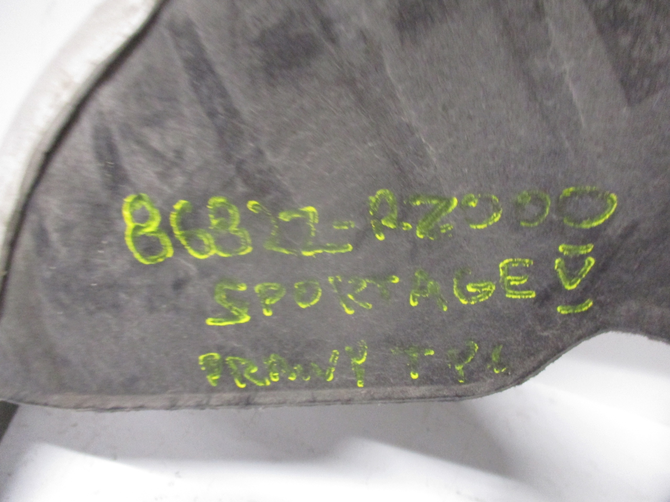 mudguard rear. rear part right SPORTAGE V 86822-R2000