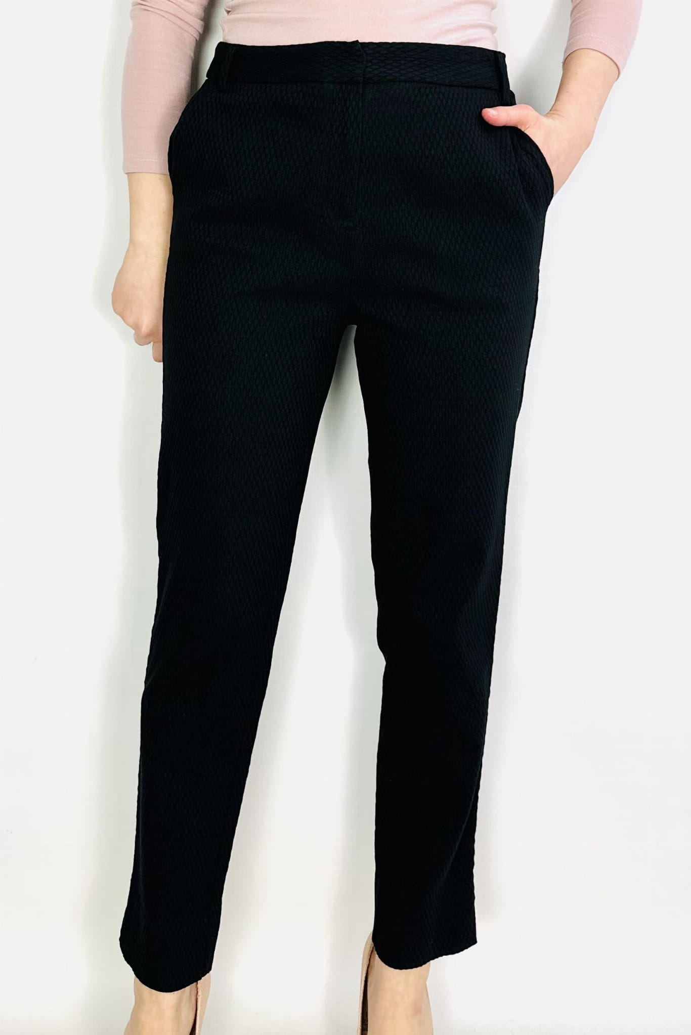 Spodnie cygaretki tłoczone M 38 Warehouse Cechy dodatkowe brak