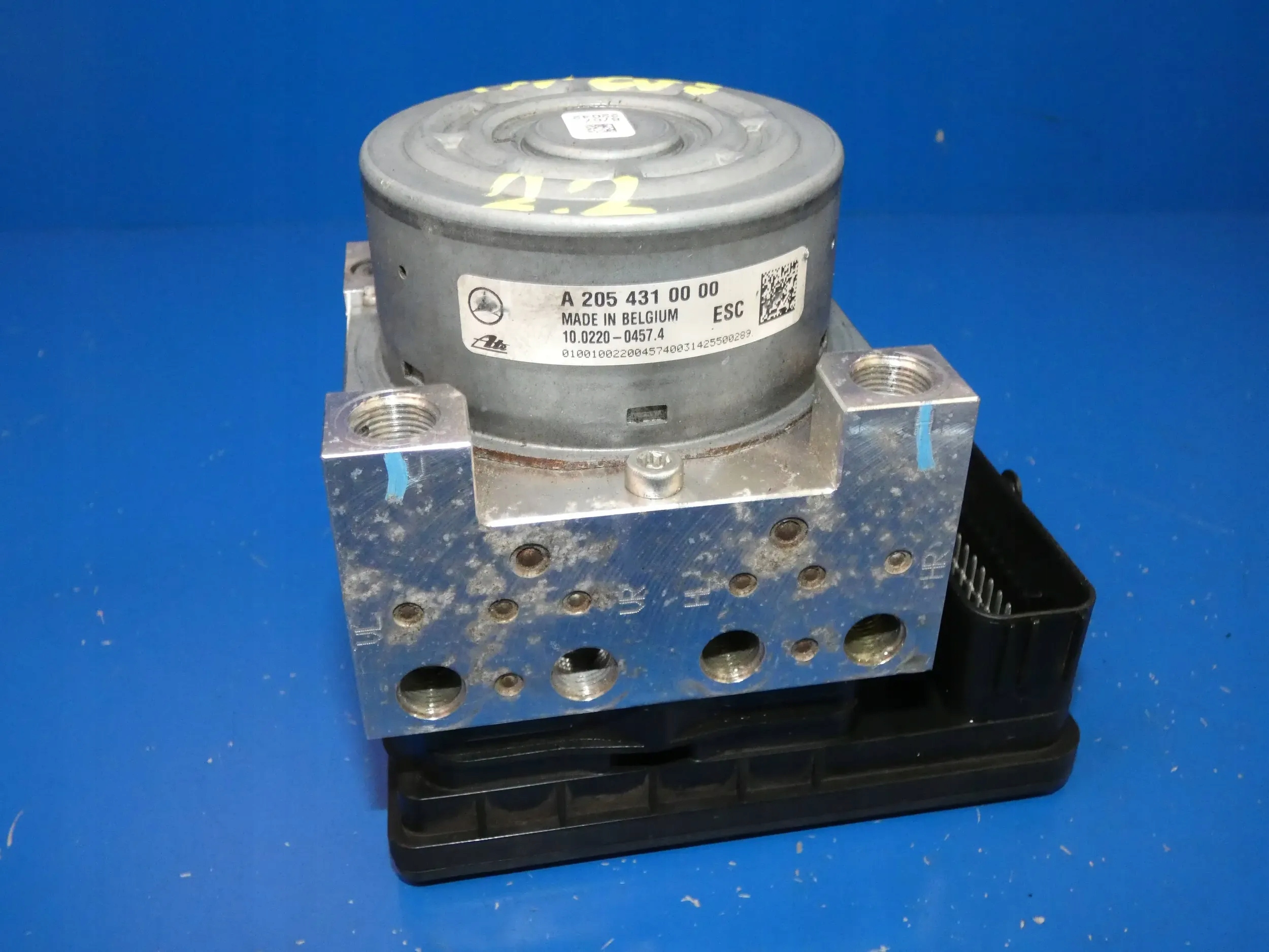 MERCEDES C KLASA W205 pump ABS control unit