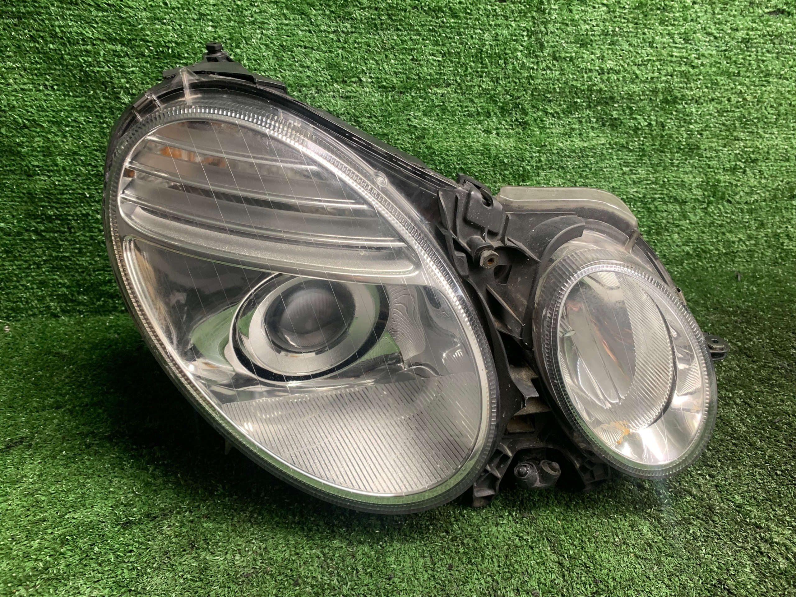 XENON light front front right MERCEDES W211 EUROPA LIFT