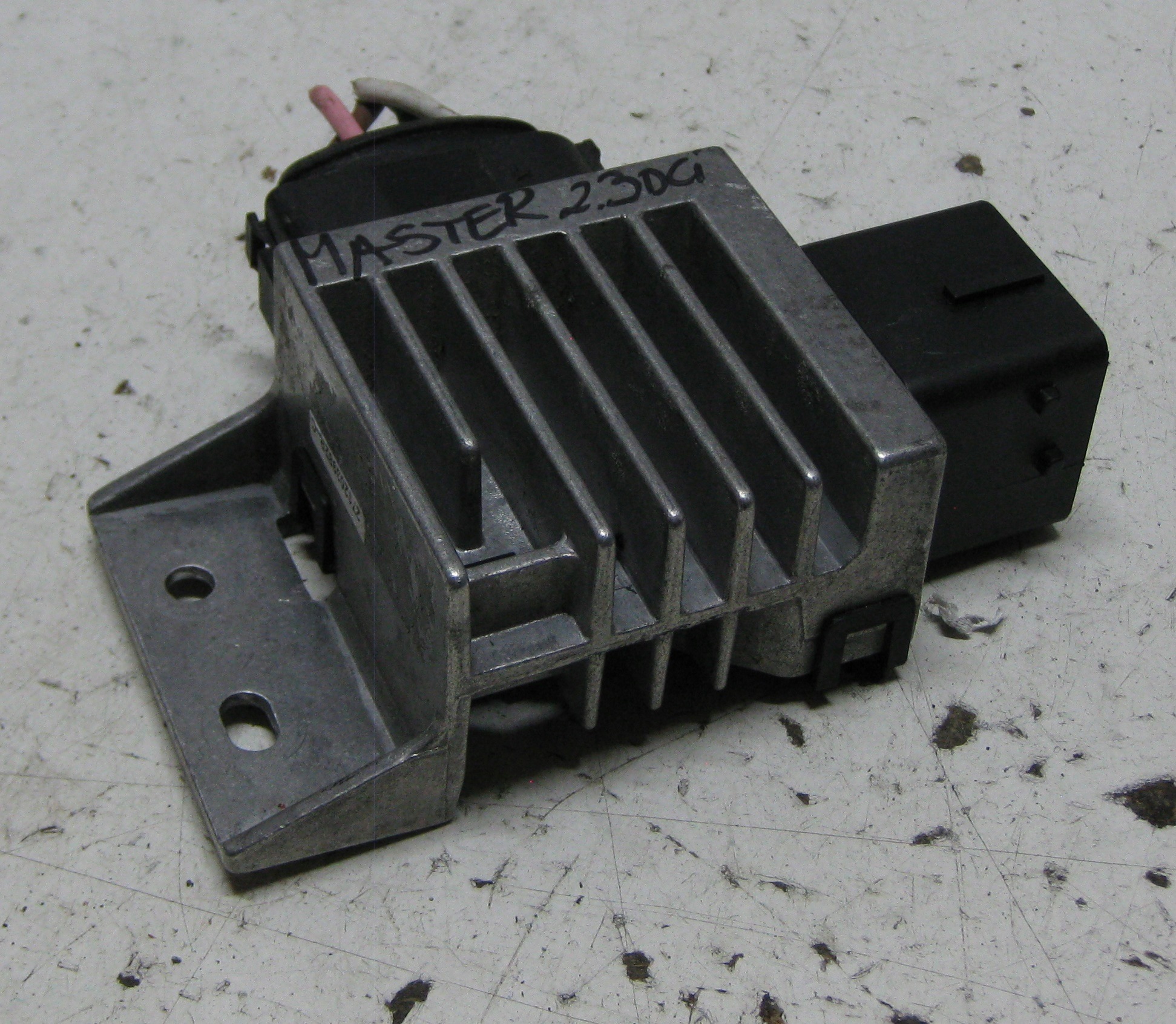 RENAULT MASTER III LIFT control unit PRZEKZNIK plugs ZAROWYCH 271203982R