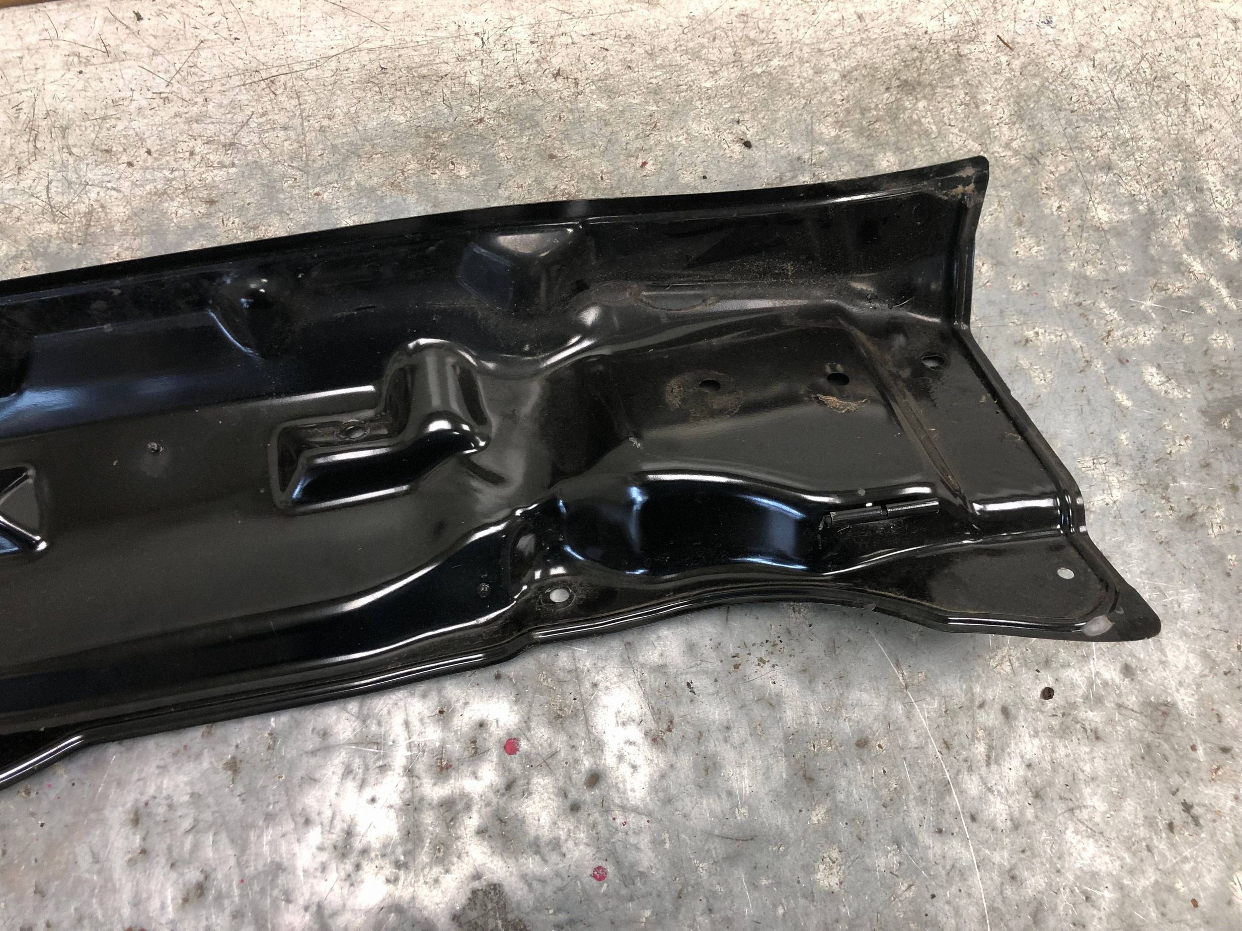 torpedo lower SKODA RAPID 6RA805275