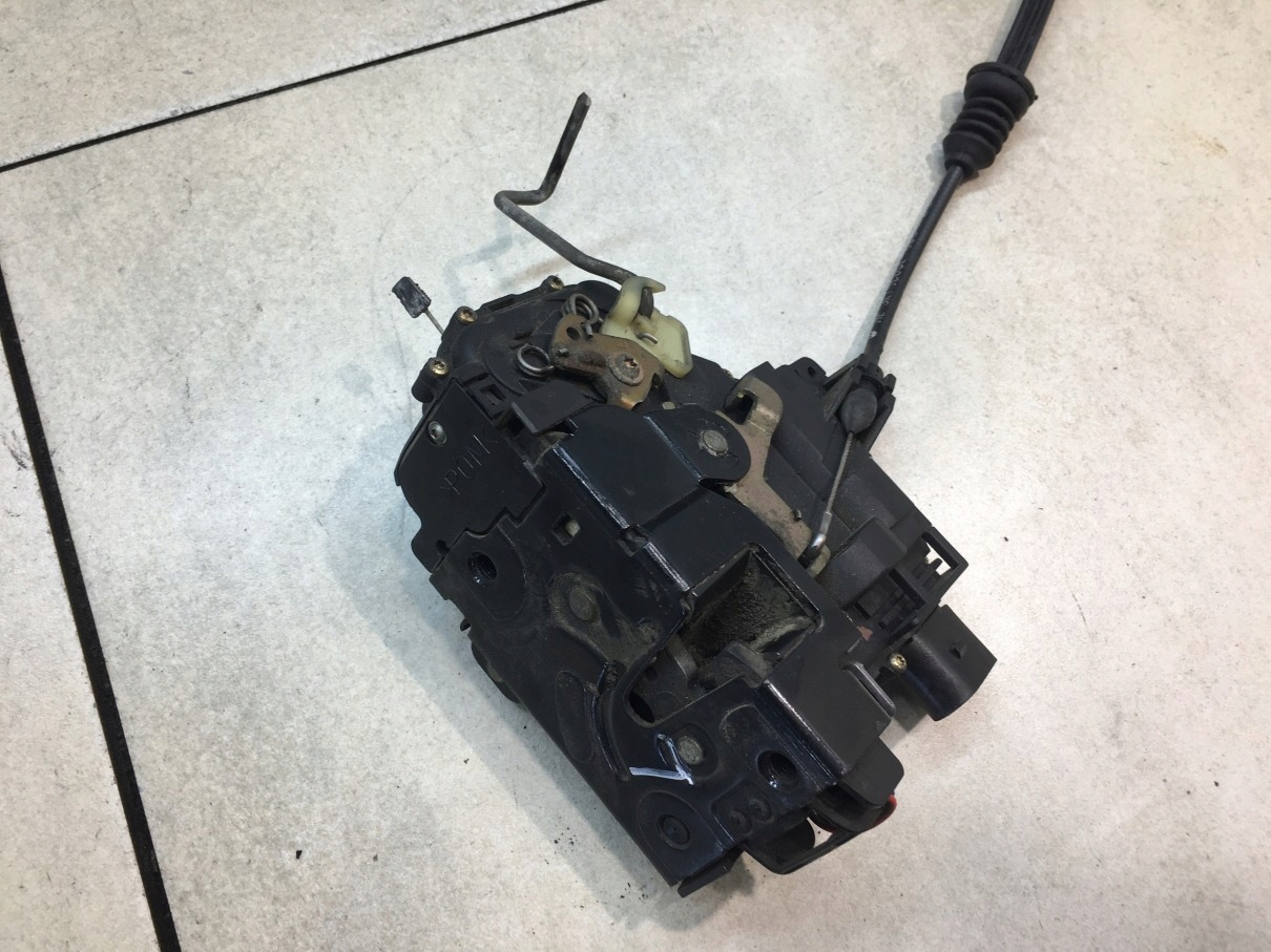 lock door left VW NEW BEETLE 8 PIN