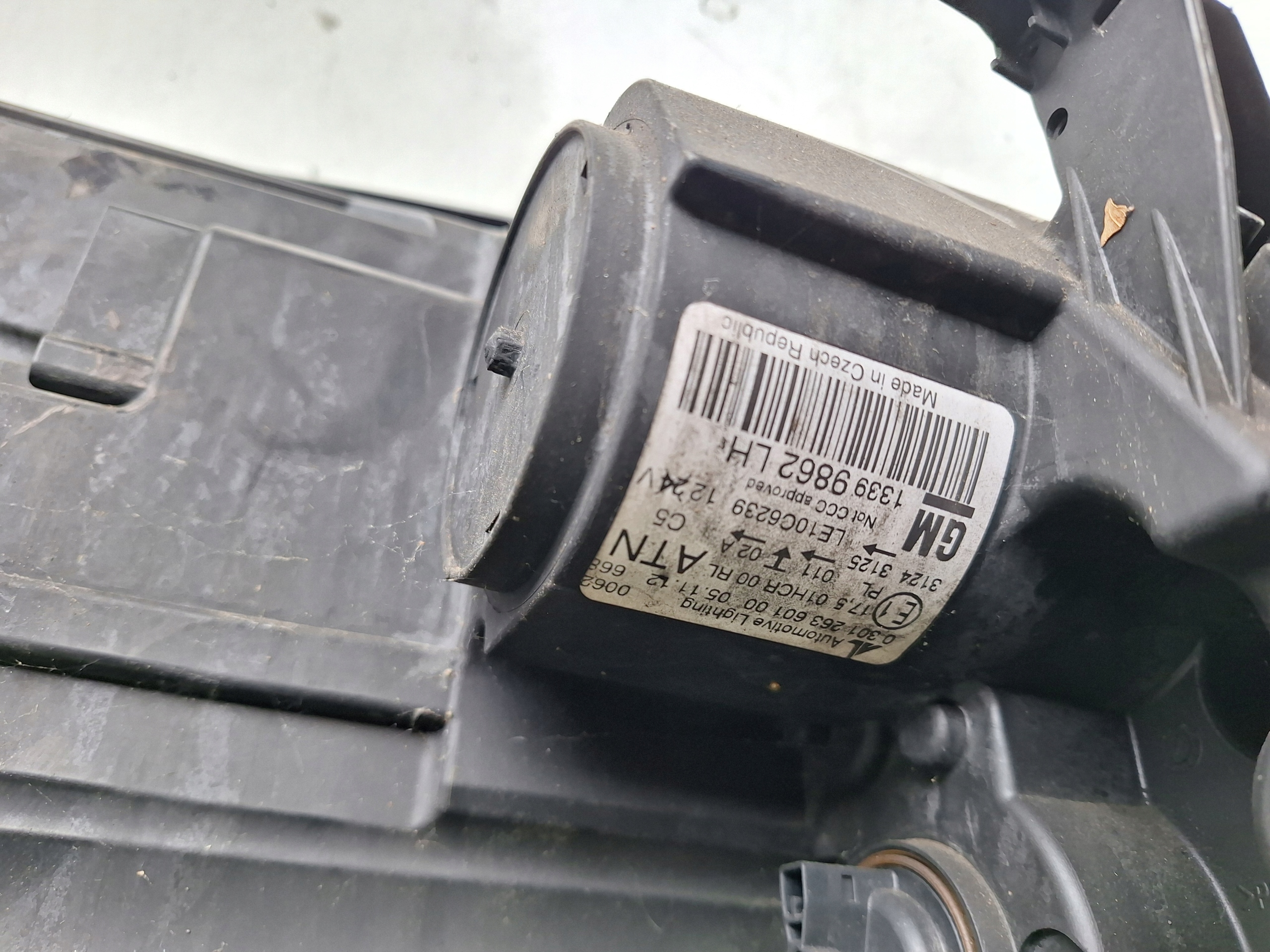 OPEL ZAFIRA C 12-16 light right UK