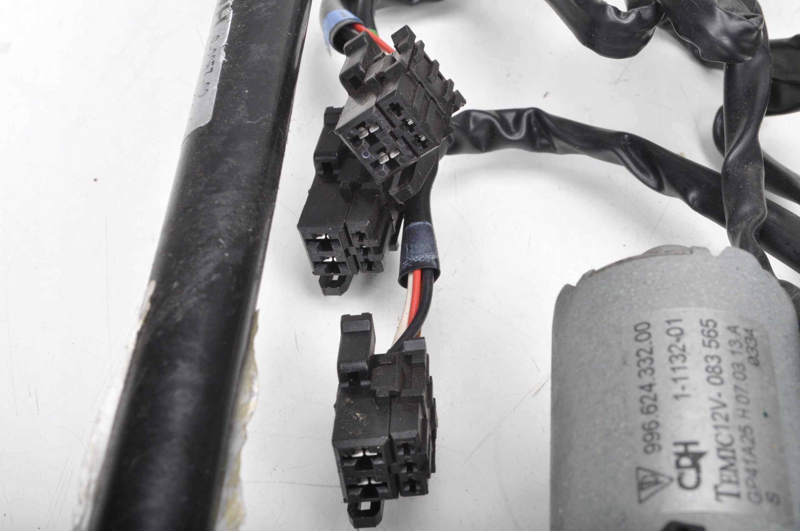 MASERATI GRANTURISMO SILNICZEK FOTELA KOMPLET 13R Part number 99662433200 KOMPLET