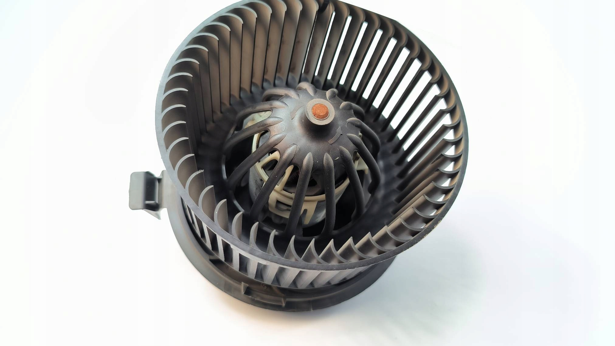 heating fan cab N667217D NISSAN NV 200