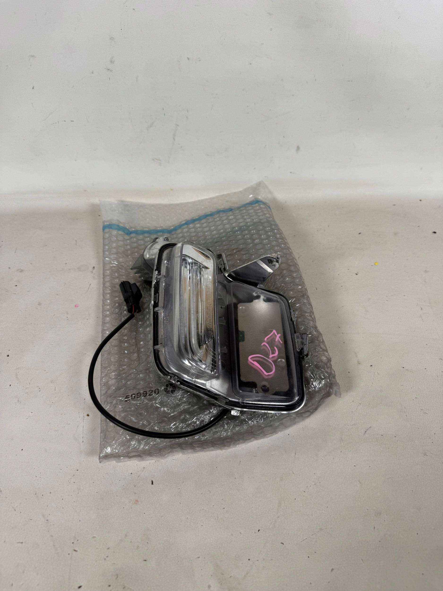 Volvo XC60 14- lift DRL right front front