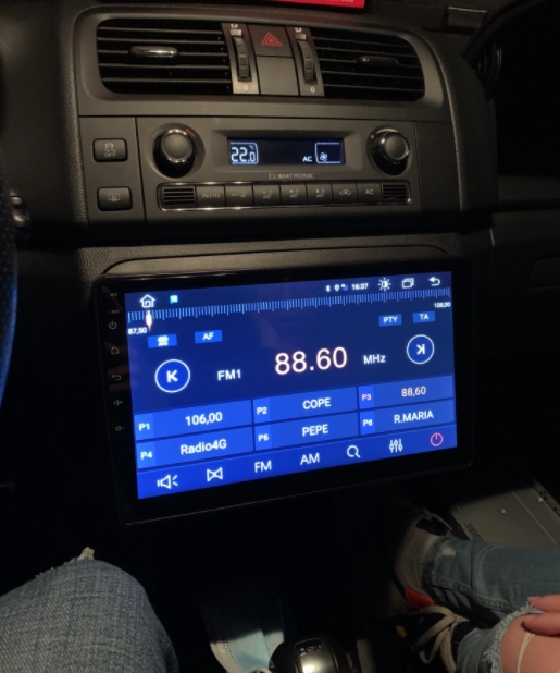 RADIO ANDROID SKODA FABIA 2 2008-2013 8CO 2/32 DSP Moc wzmacniacza 4*45 W