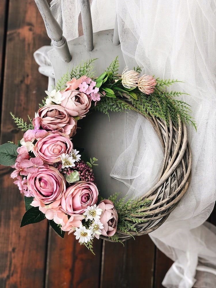 WIANEK KWIATOWY STROIK WIOSENNY NA DRZWI WIENIEC Kod producenta WK154