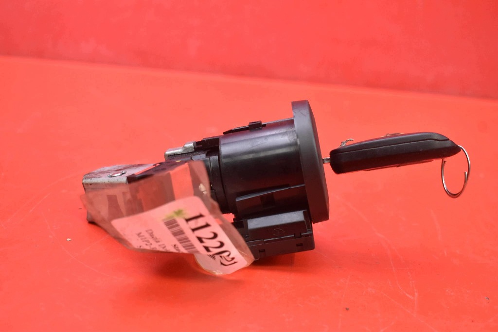 ignition key 487003947R DACIA DOKKER 1.6 SCe 102 KM 12-17