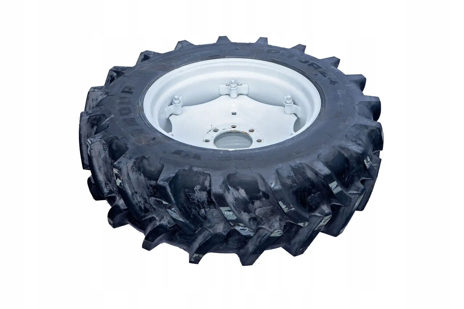 Kompletne koło tylne 360/70 R24