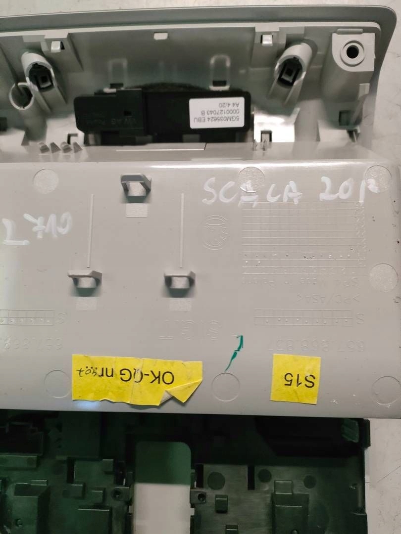 SKODA SCALA лампочка Обшивка потолка