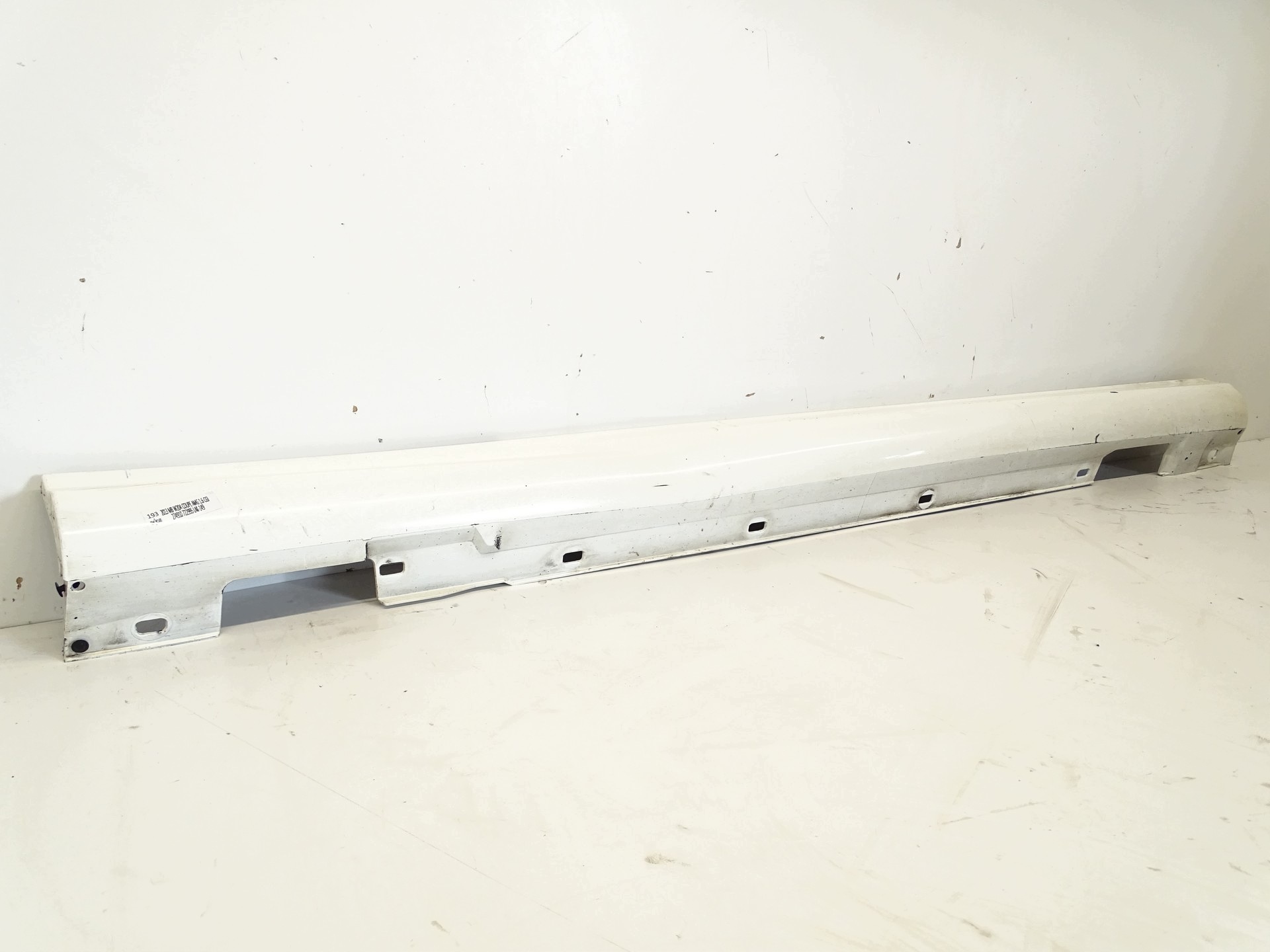 moulding threshold cap right MERCEDES C W204 COUPE AMG A2046902640