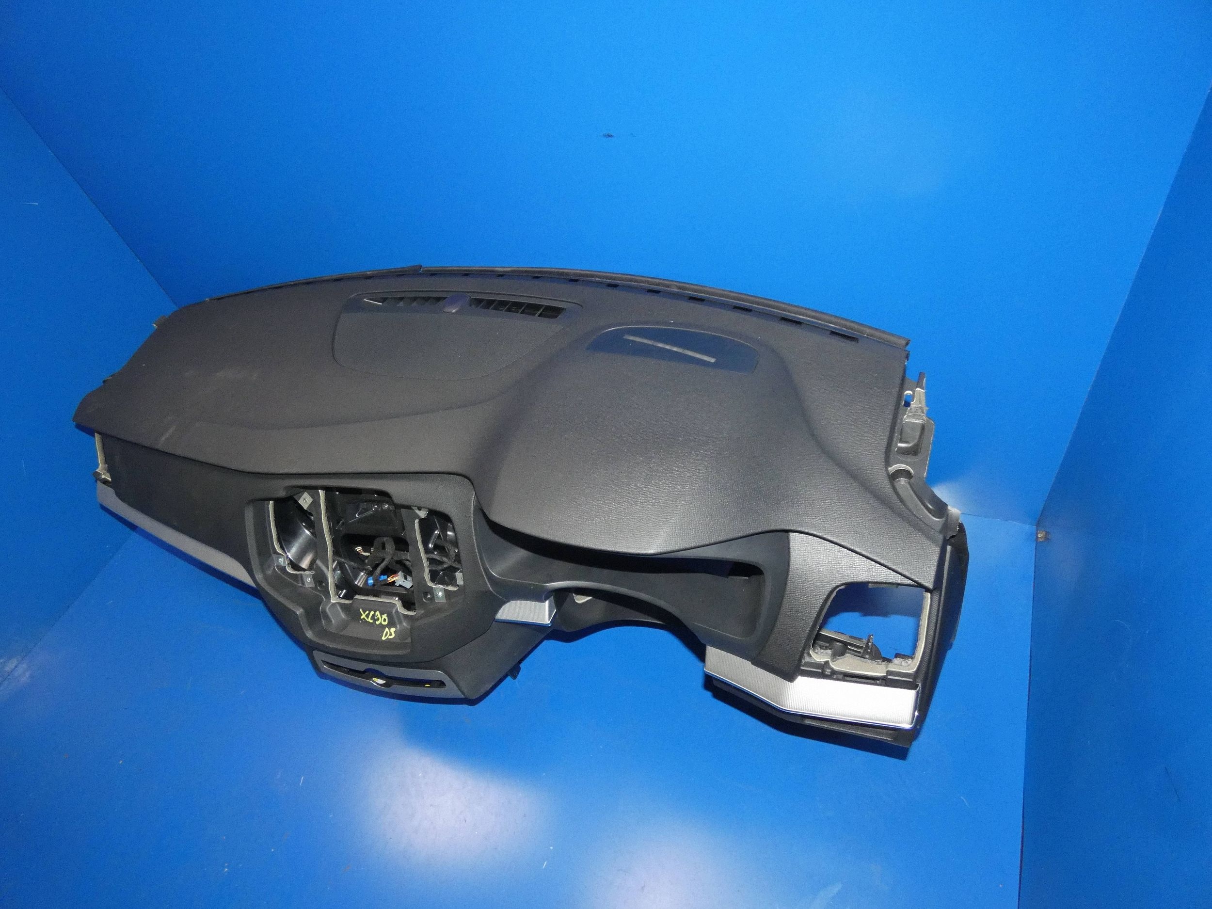 VOLVO XC90 II dashboard instrument panel console WERSJA ANGIELSKA