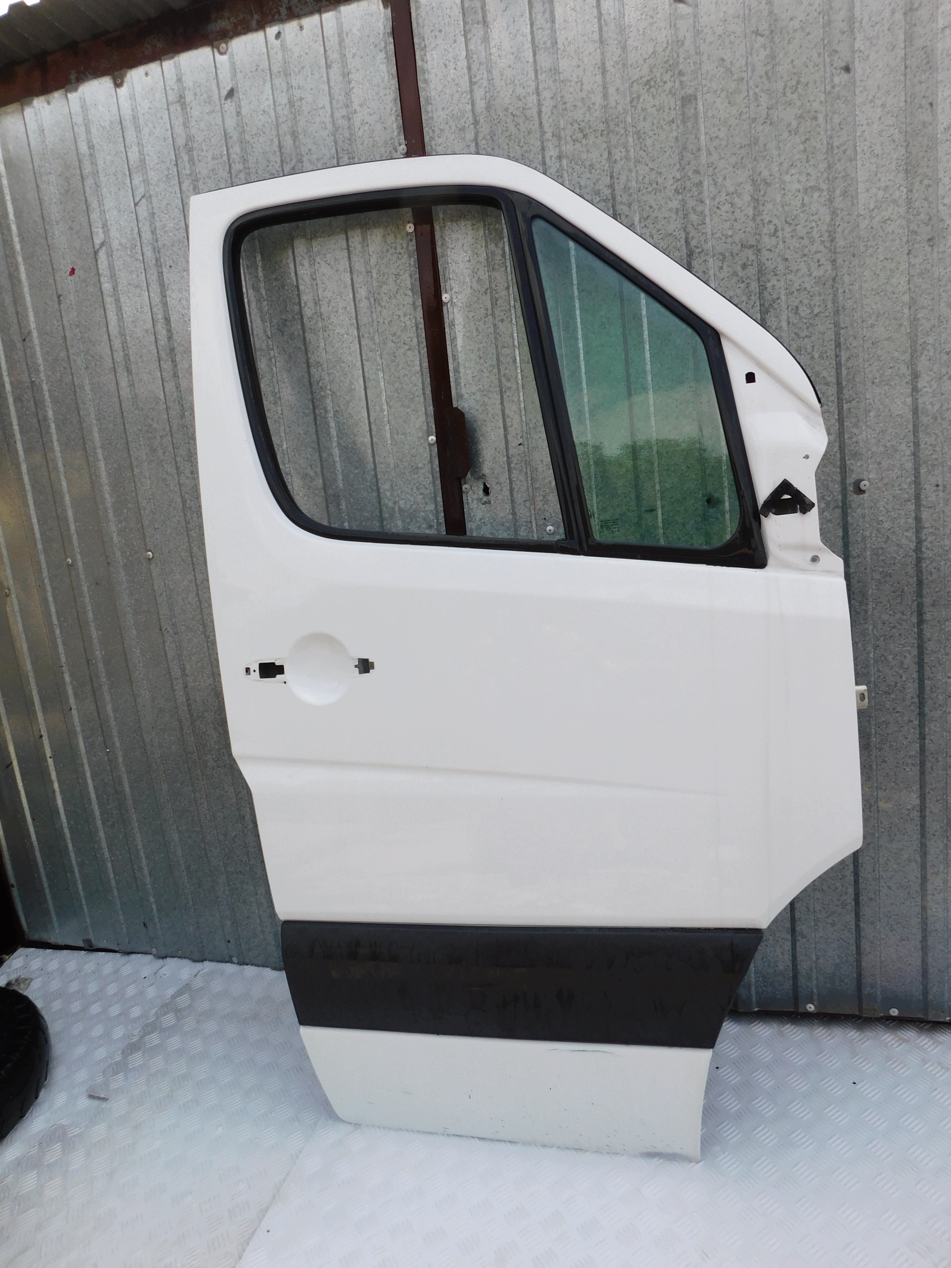 door front right of the passenger front Sprinter 906 VW Crafter without korozji