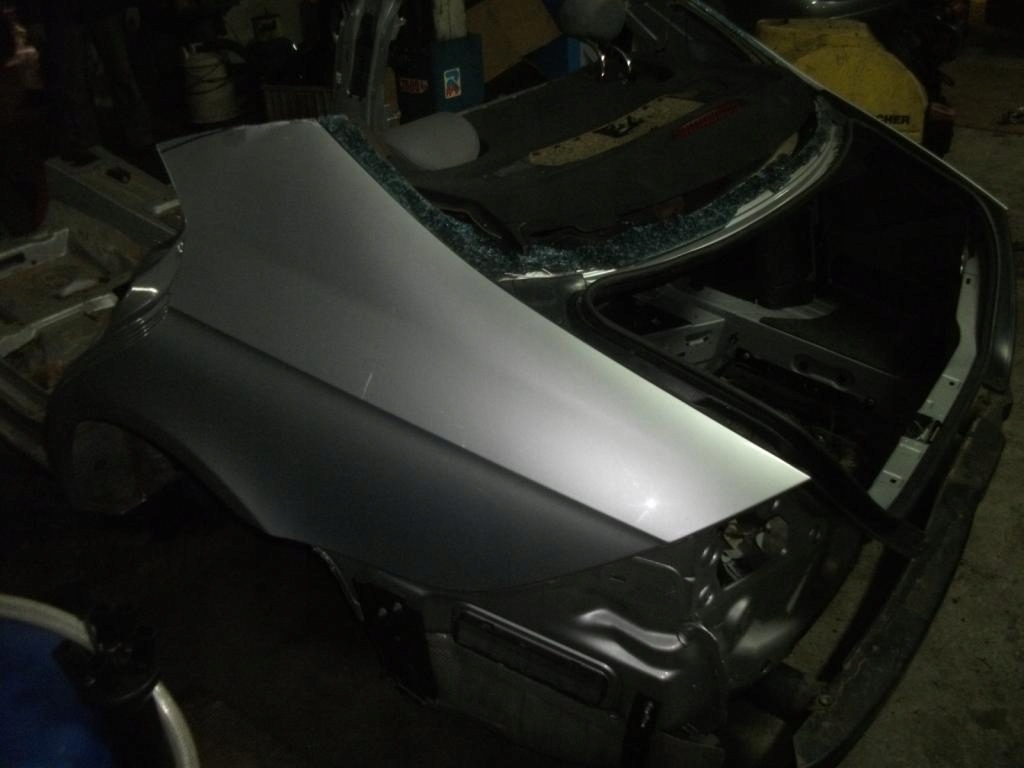 MERCEDES КЛС W219 219 БРЕЕТ ЗАД. ЧЕТВЕРТЬ ПЕРЕДНЯЯ ПАНЕЛЬ ВАННА