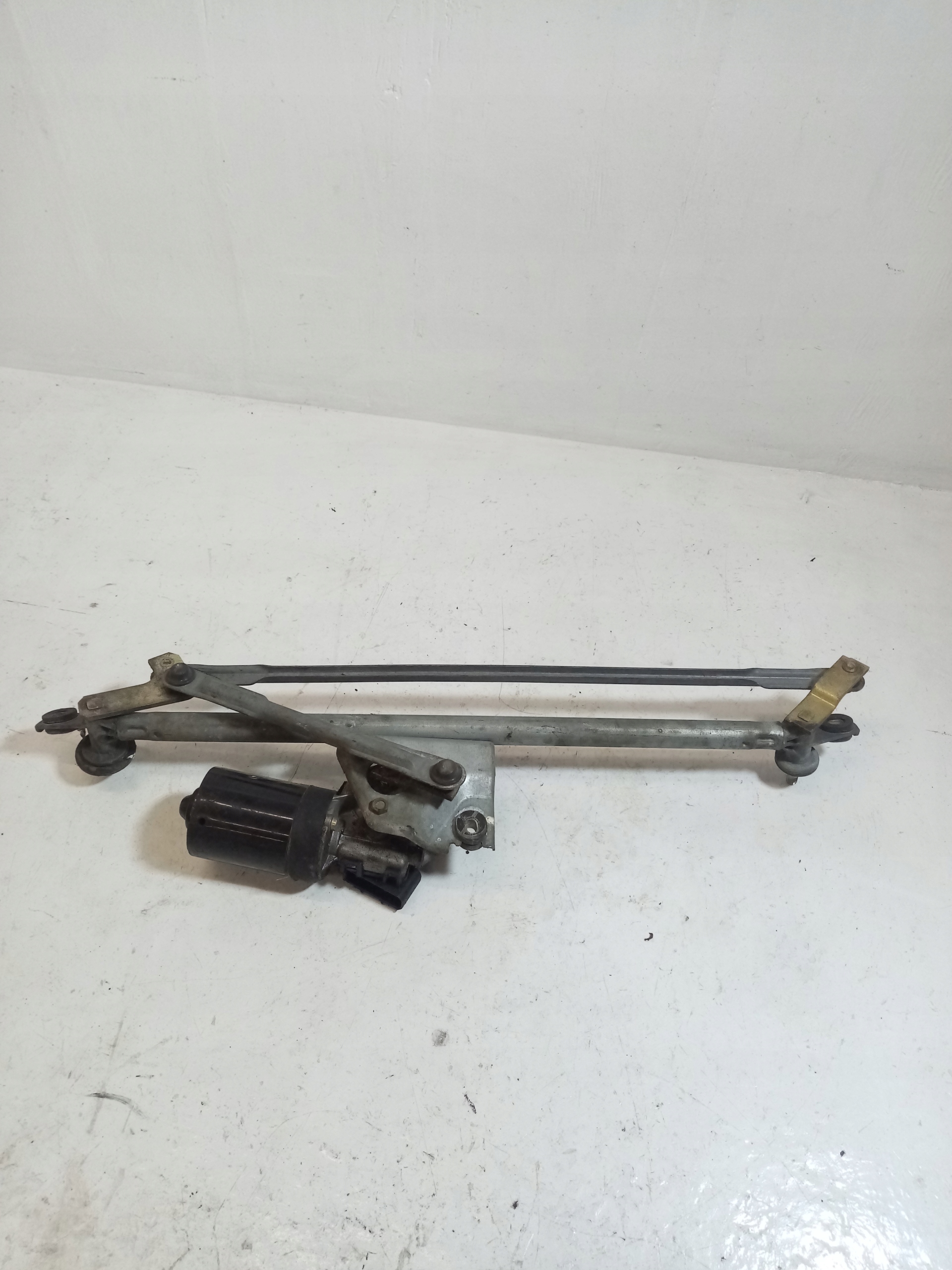 wiper mechanism front OPEL VECTRA B 90504143