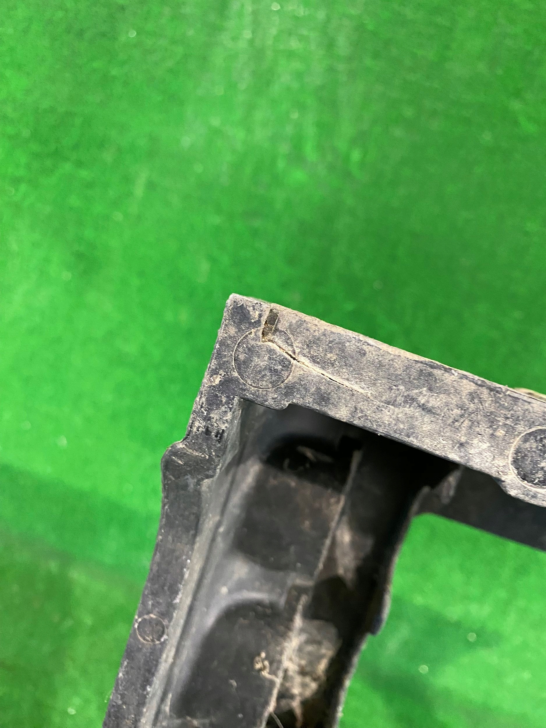 support panel for radiators pillar iron SKODA OCTAVIA III 12