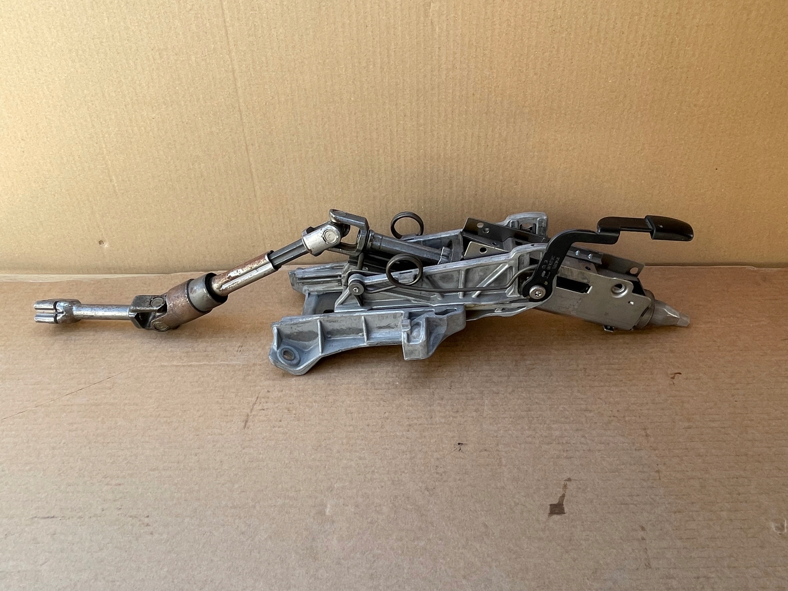 steering wheel rod FORD FOCUS RS MK3 G1F1-3C529-CA