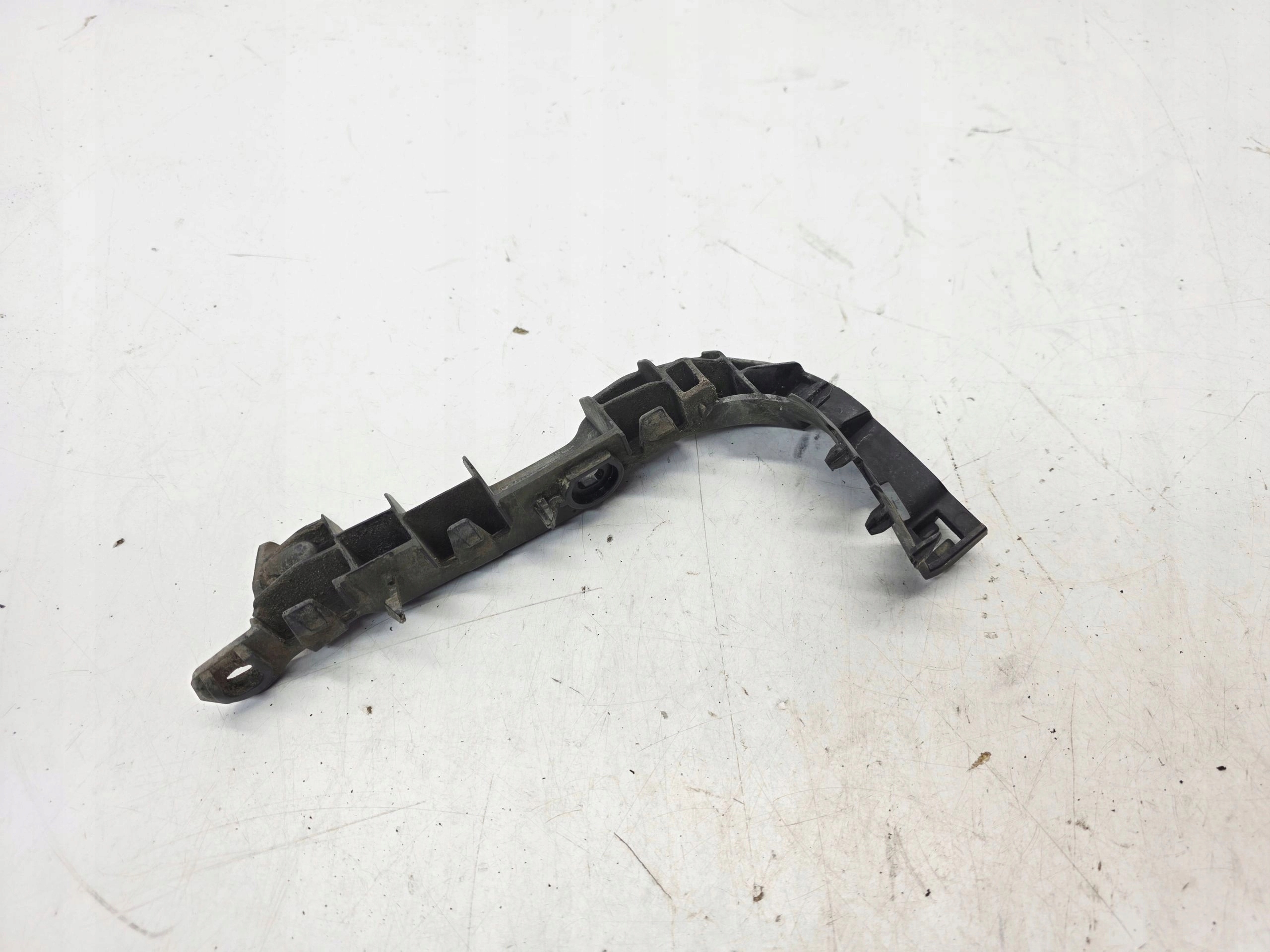support holder of a bumper left front AUDI A3 8V 8V3 8V4 8V3807183A