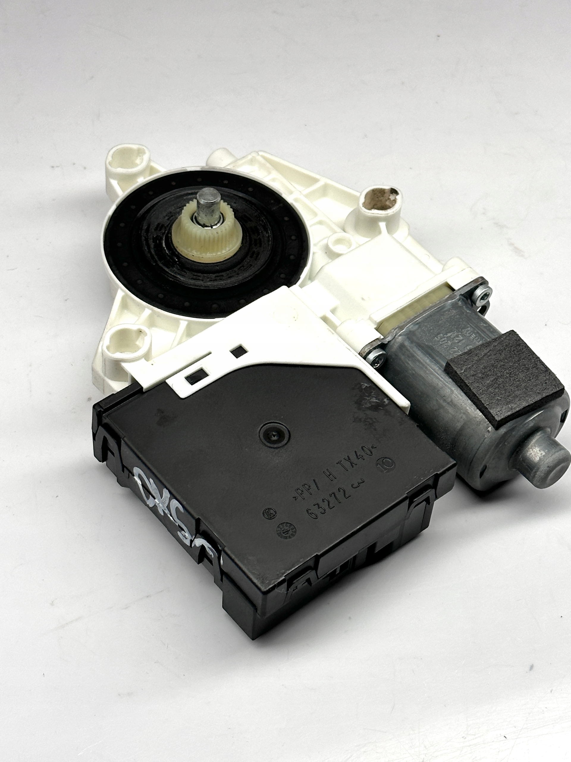 AUDI A3 S3 8P LIFT mini motor windows module front front 8P0959802P
