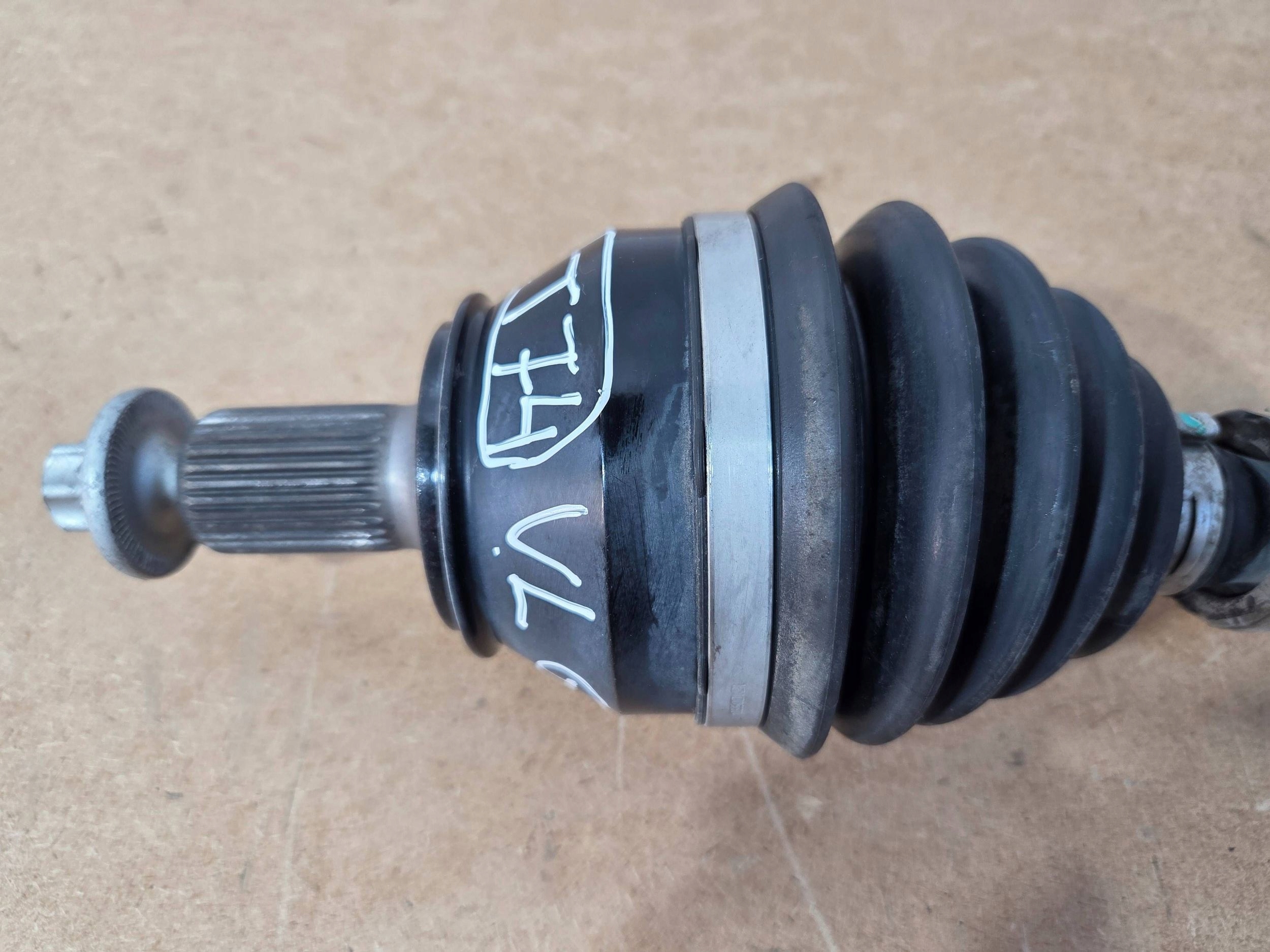 Mercedes-Benz GLA H247 2025r semi-axis front left A1773303503 (T74)