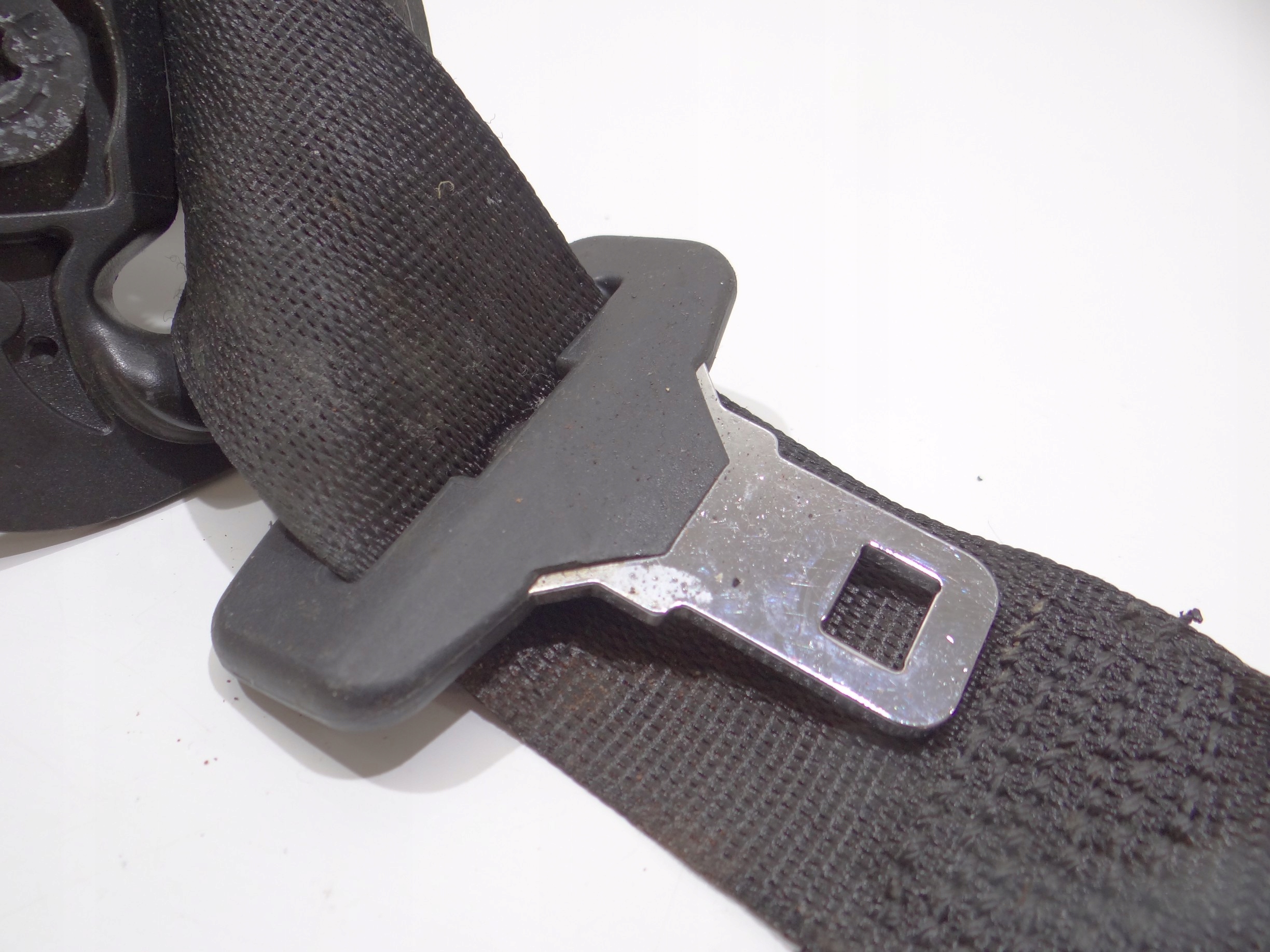 Gurten Sicherheits rechts heck BMW F46 OE 7375644