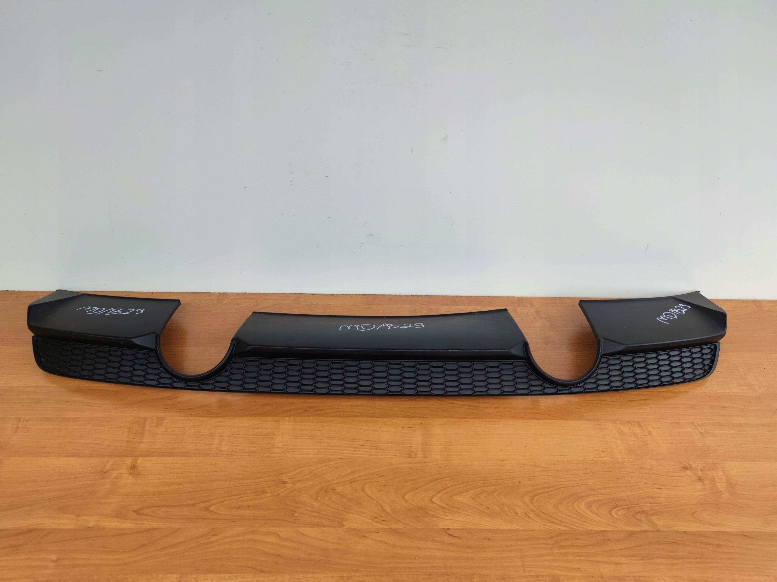 AUDI TT 8S 8S0 S-LINE SPOILER HECKSPOILER DER STOSSSTANGE